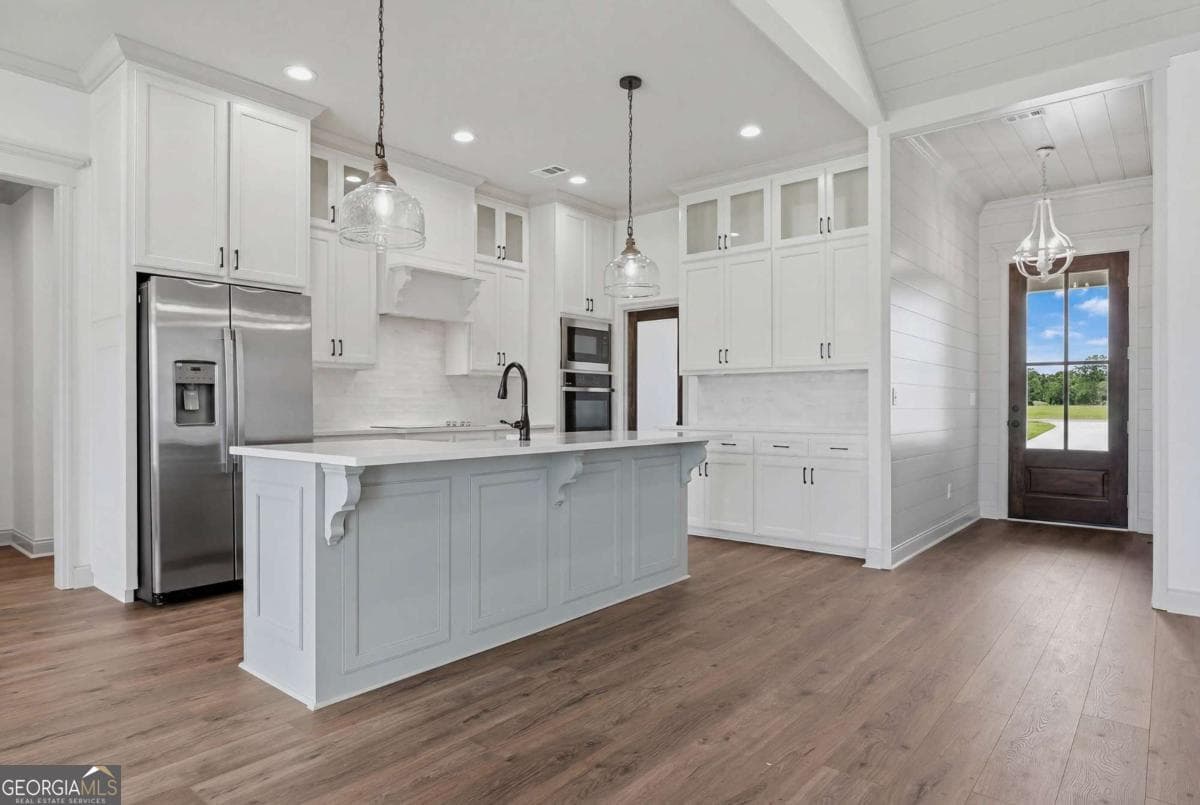 4 bedroom, 2 bathroom, 2,123 sq ft single family residence under contract at 6005 4H Club Road, Lake Park, GA 31636 — photo 7