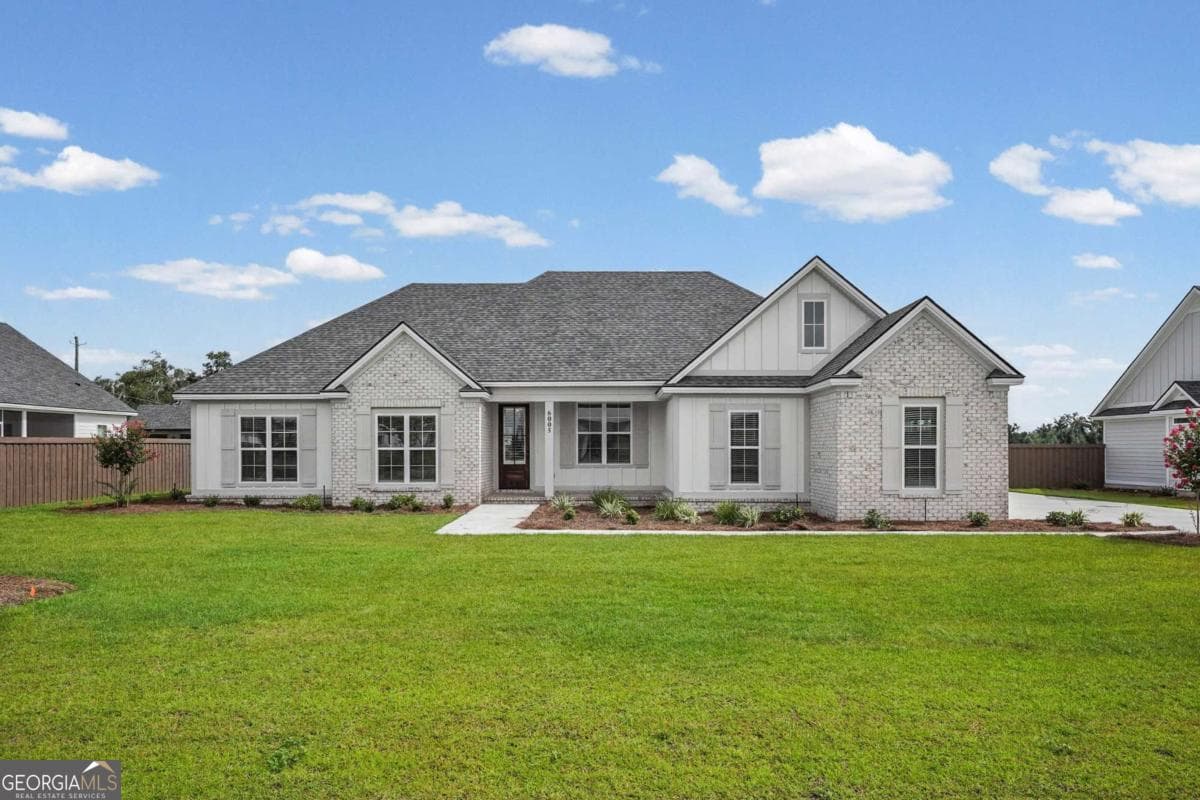 4 bedroom, 2 bathroom, 2,123 sq ft single family residence under contract at 6005 4H Club Road, Lake Park, GA 31636