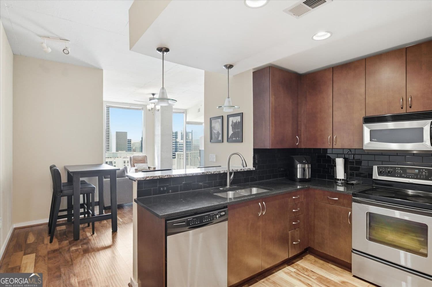 1 bedroom, 1 bathroom, 1,522 sq ft condominium for sale at 860 Peachtree Street #1609, Atlanta, GA 30308 — photo 5