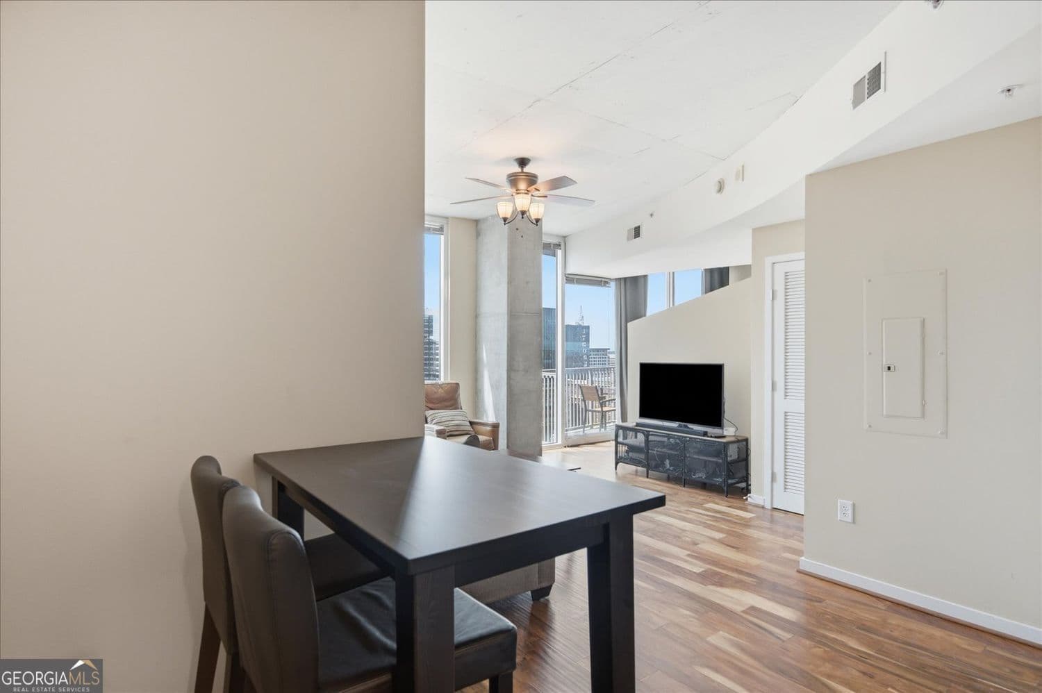 1 bedroom, 1 bathroom, 1,522 sq ft condominium for sale at 860 Peachtree Street #1609, Atlanta, GA 30308 — photo 10