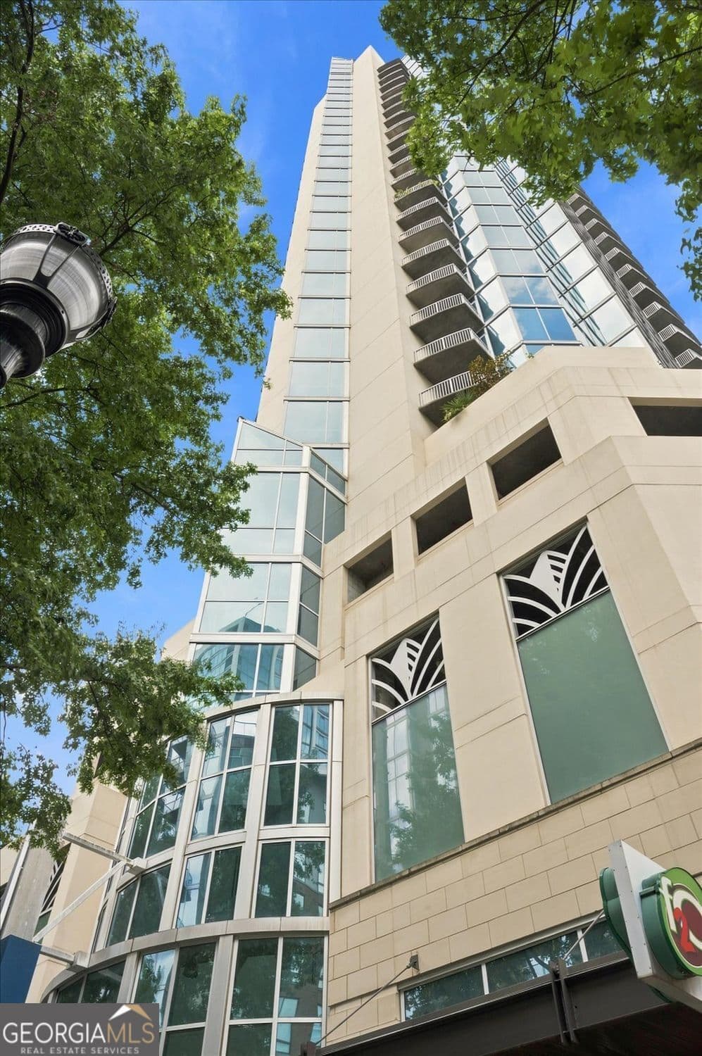 1 bedroom, 1 bathroom, 1,522 sq ft condominium for sale at 860 Peachtree Street #1609, Atlanta, GA 30308 — photo 4