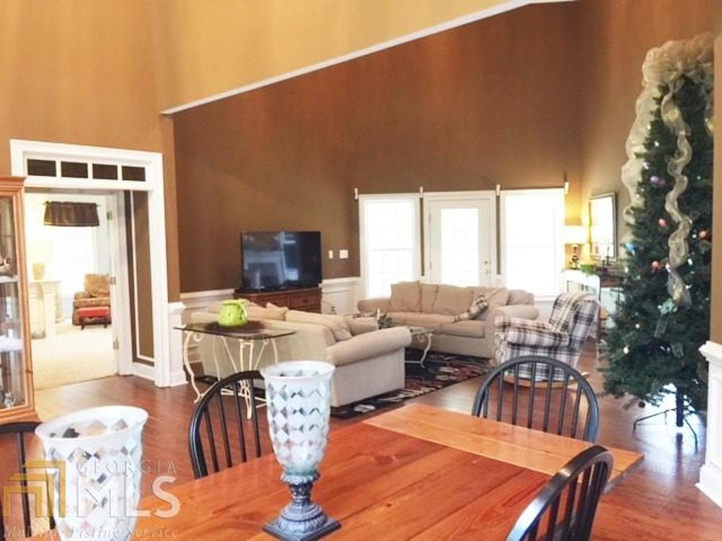 5 bedroom, 4.5 bathroom, 5,132 sq ft single family residence for sale at 1070 Shoal Creek Court 1052, Greensboro, GA 30642 — photo 5