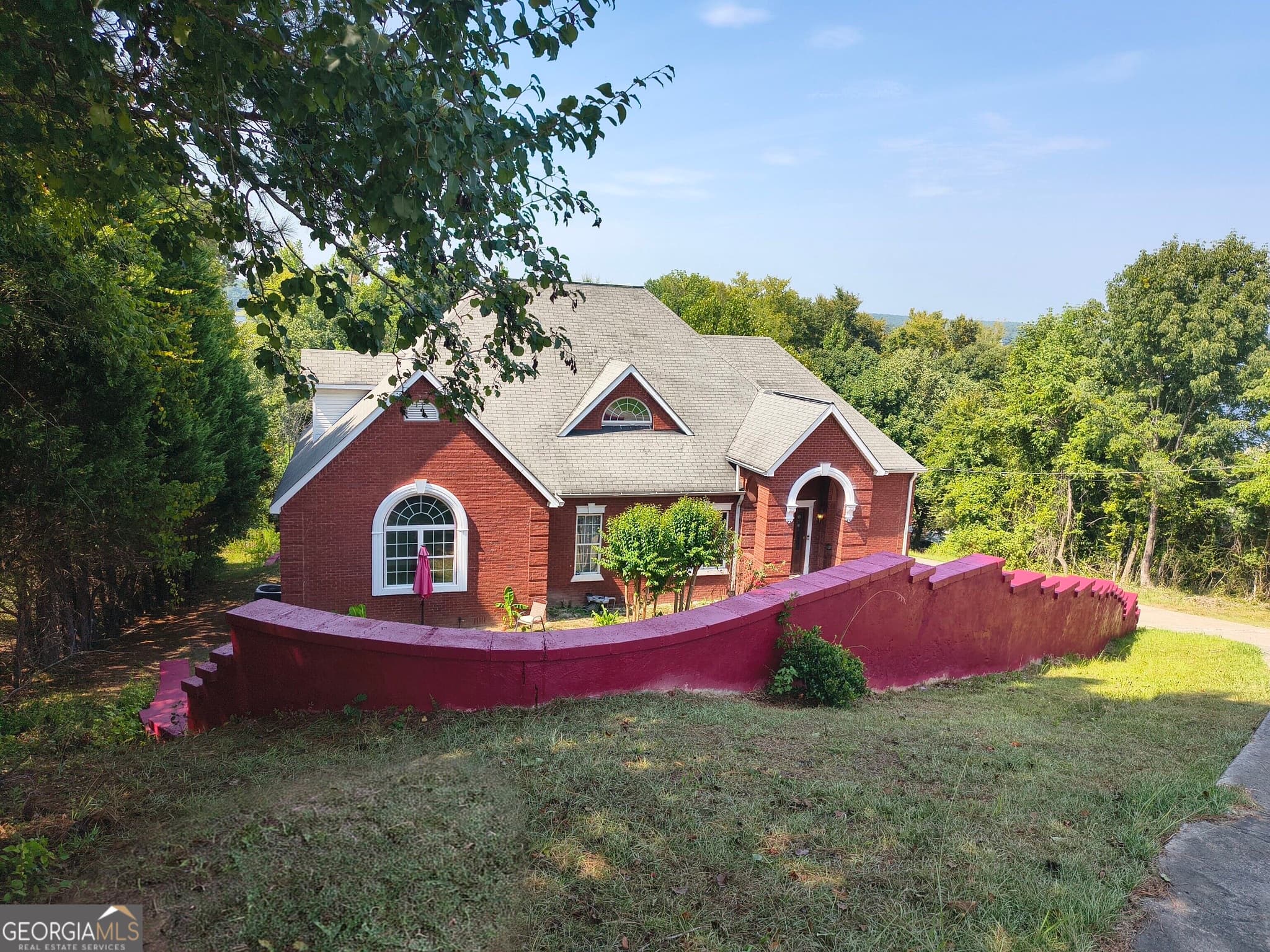 7 bedroom, 5.5 bathroom, 6,213 sq ft single family residence for sale at 2328 E Gwendale Drive, Lizella, GA 31052