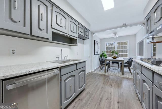3 bedroom, 2 bathroom, 1,591 sq ft single family residence for sale at 1608 Double Churches Road, Columbus, GA 31904 — photo 2