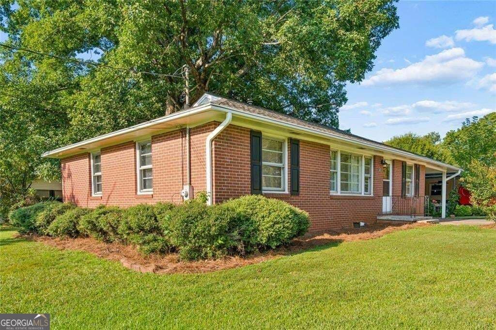 3 bedroom, 1 bathroom, 1,176 sq ft single family residence for sale at 640 Kennesaw Drive, Smyrna, GA 30080 — photo 10