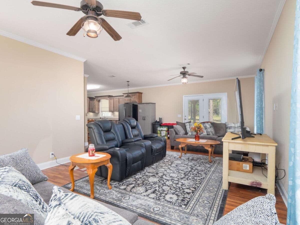 3 bedroom, 2 bathroom, 1,830 sq ft single family residence for sale at 1430 Will Cox Road, Waycross, GA 31503 — photo 7