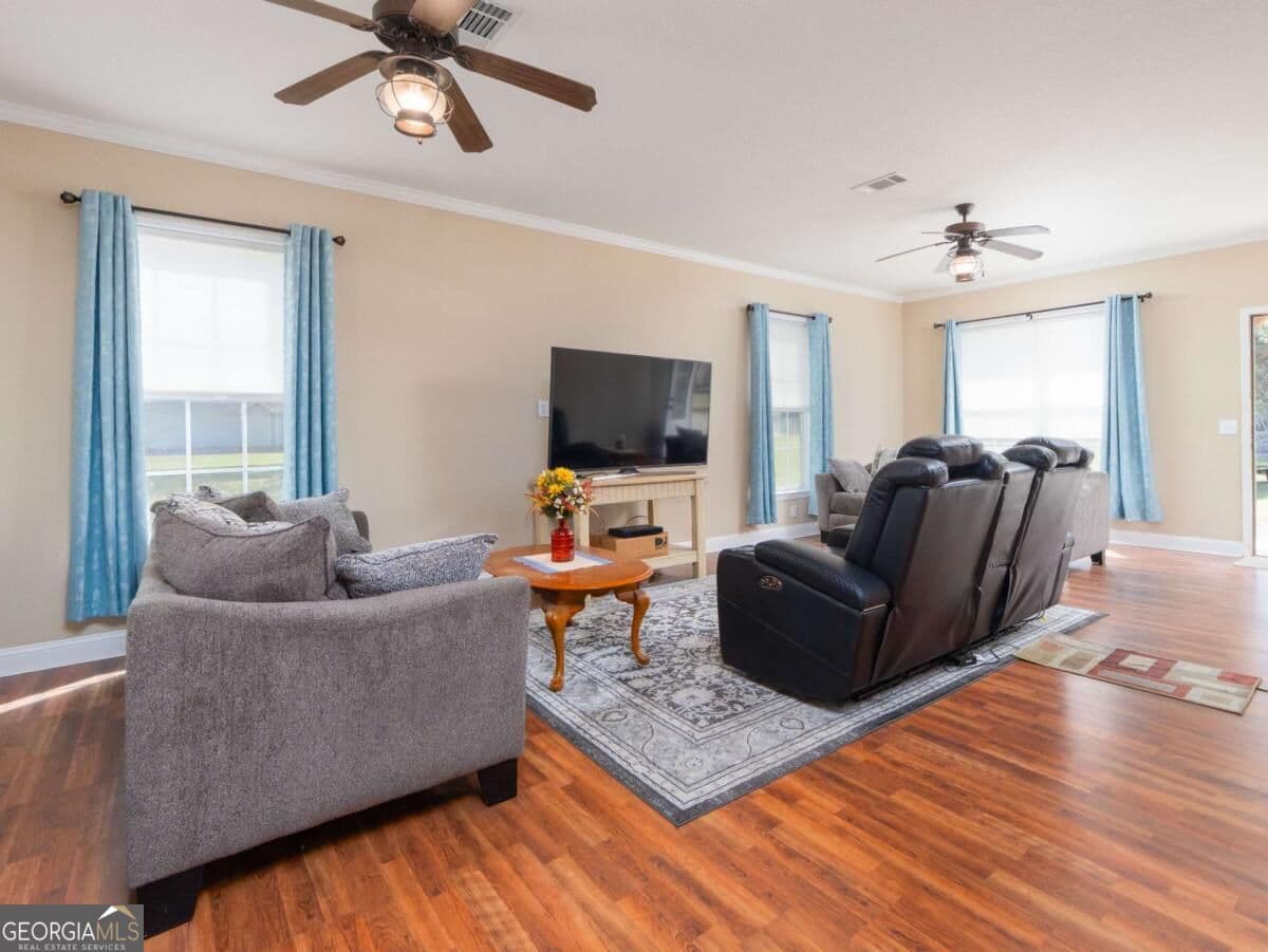 3 bedroom, 2 bathroom, 1,830 sq ft single family residence for sale at 1430 Will Cox Road, Waycross, GA 31503 — photo 9