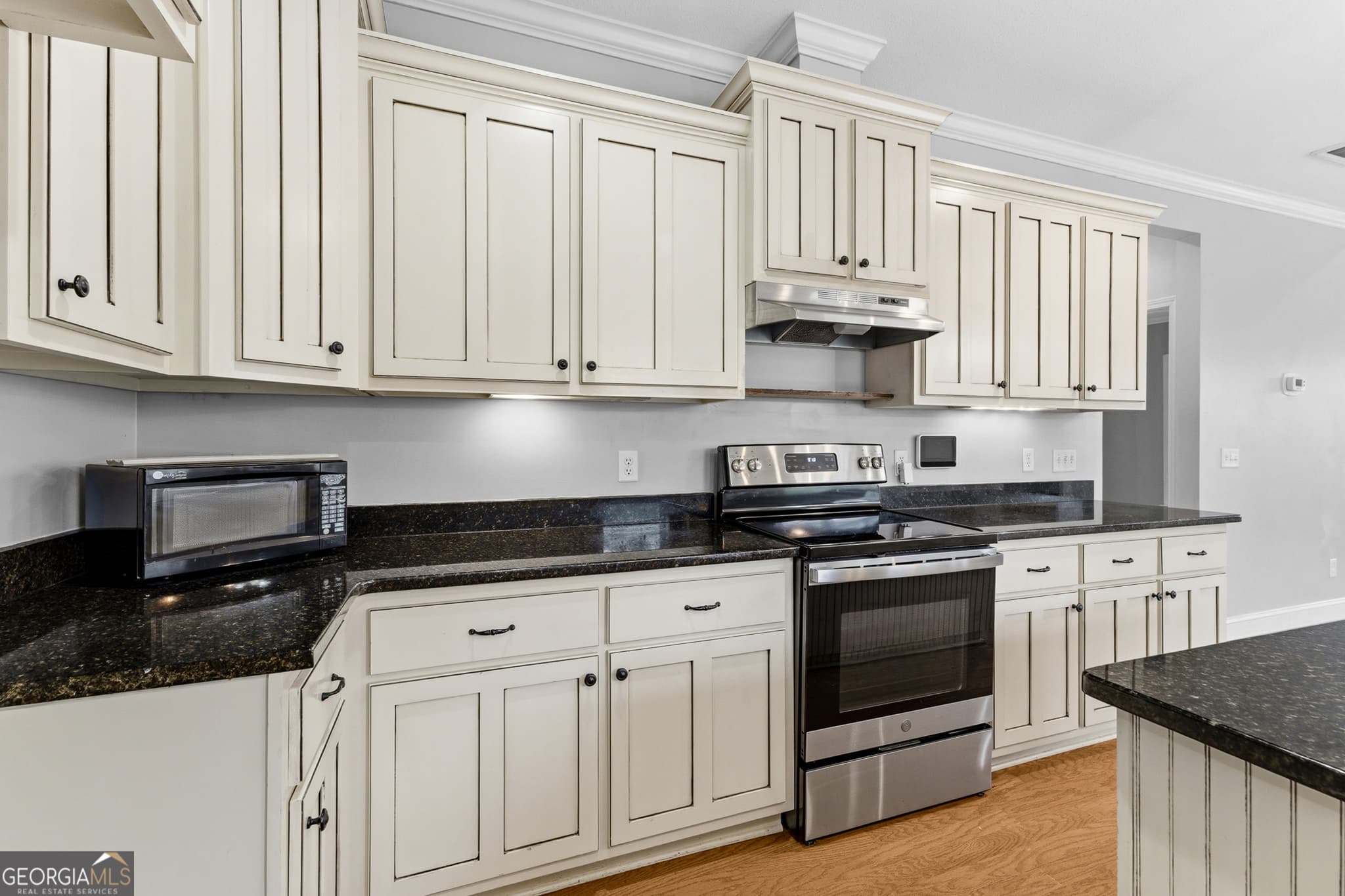 4 bedroom, 3.5 bathroom, 1,950 sq ft single family residence for sale at 75 Jacobs Circle, Richmond Hill, GA 31324 — photo 10