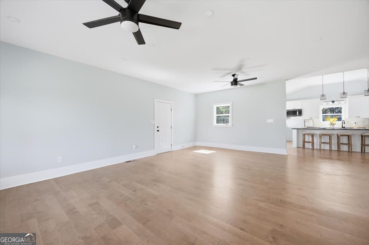 3 bedroom, 2 bathroom, 1,520 sq ft single family residence for sale at 2371 Kensington Road, Macon, GA 31211 — photo 6