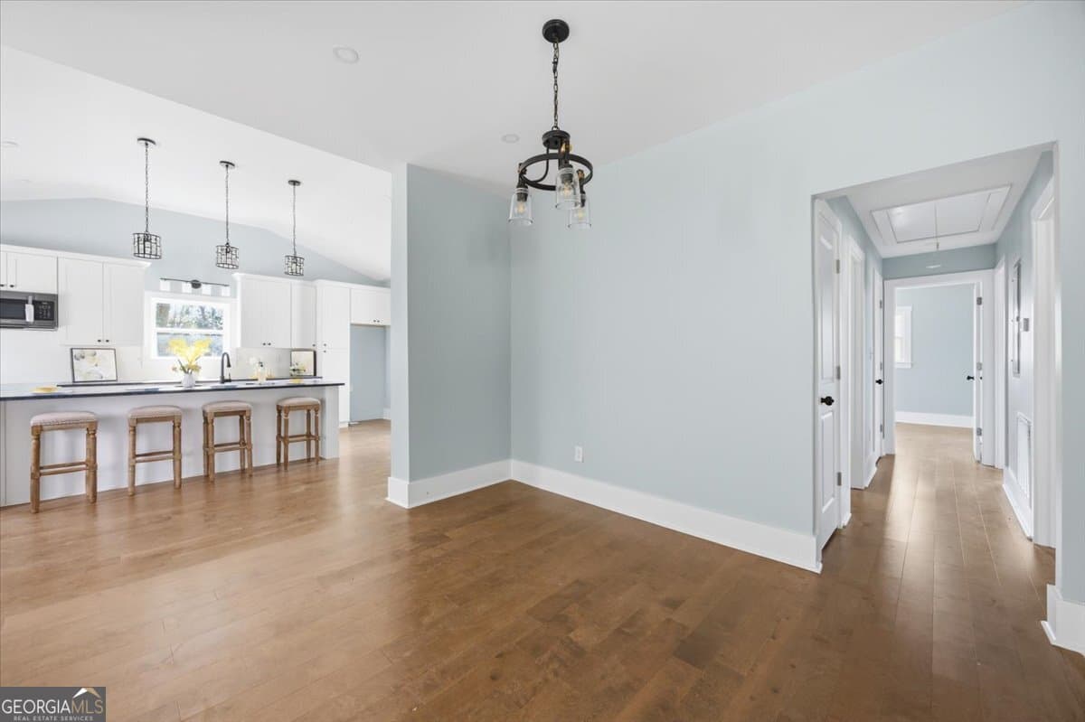 3 bedroom, 2 bathroom, 1,520 sq ft single family residence for sale at 2371 Kensington Road, Macon, GA 31211 — photo 9