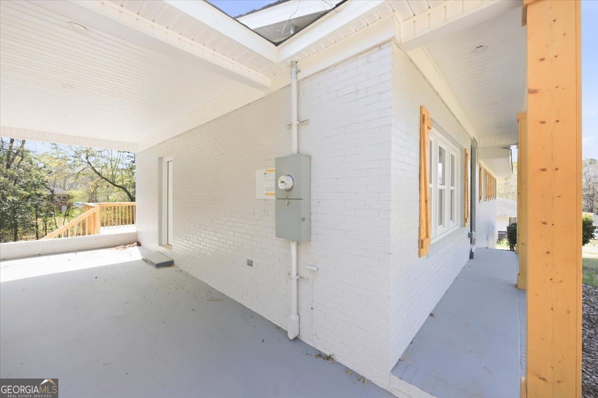 3 bedroom, 2 bathroom, 1,520 sq ft single family residence for sale at 2371 Kensington Road, Macon, GA 31211 — photo 4