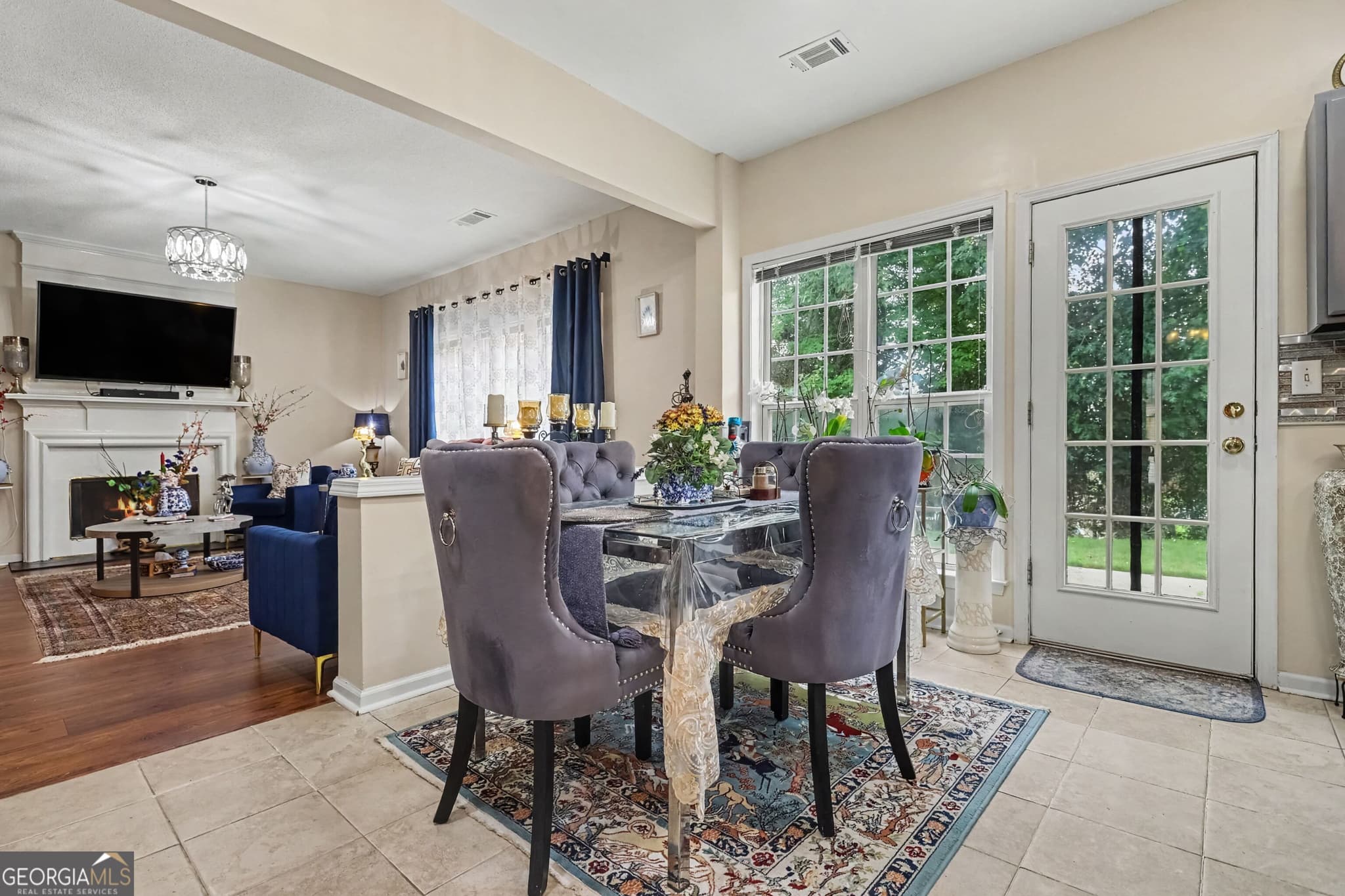 4 bedroom, 2.5 bathroom, 2,378 sq ft single family residence for sale at 5905 Haterleigh Drive, Johns Creek, GA 30005 — photo 10