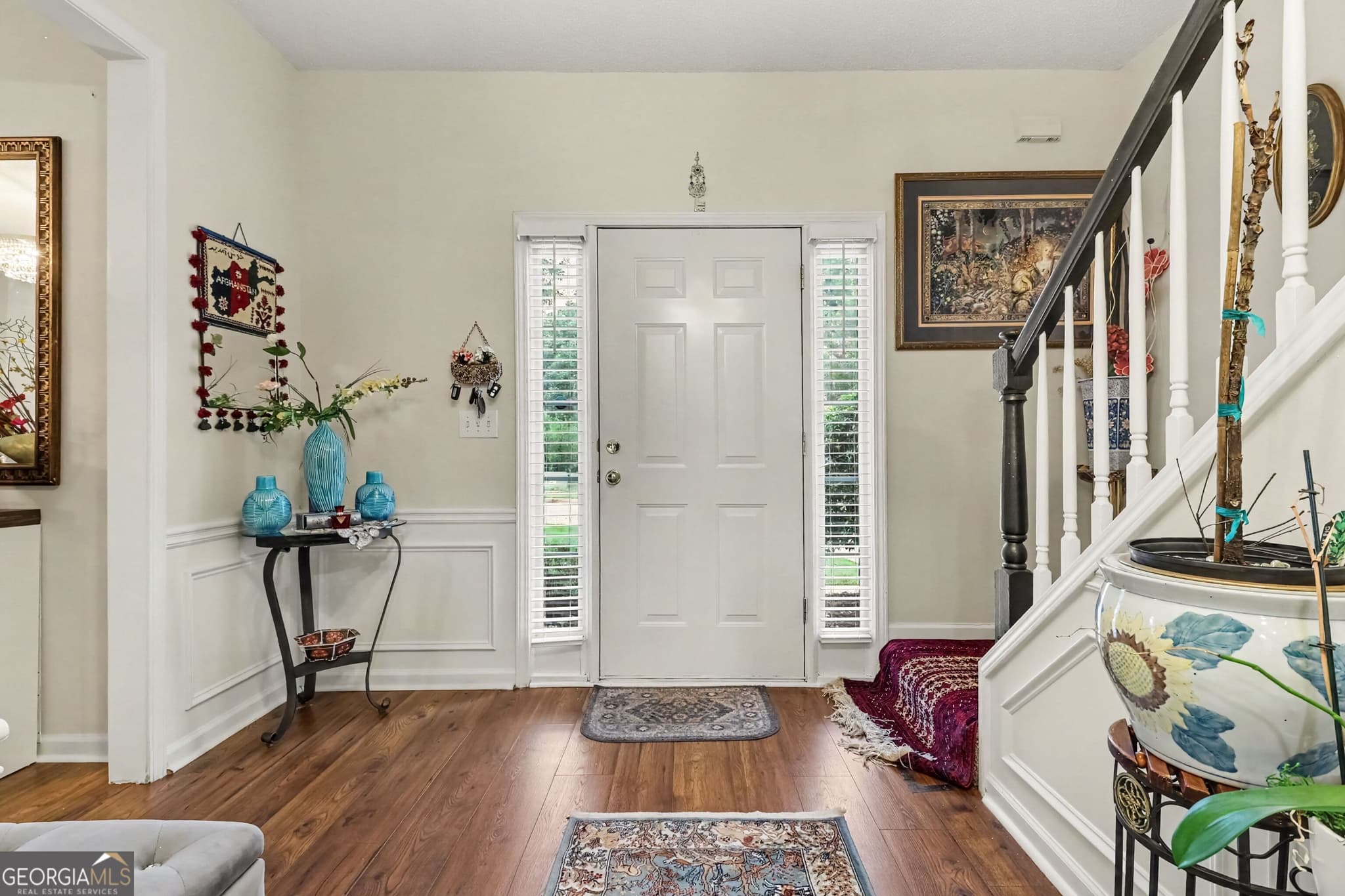 4 bedroom, 2.5 bathroom, 2,378 sq ft single family residence for sale at 5905 Haterleigh Drive, Johns Creek, GA 30005 — photo 4