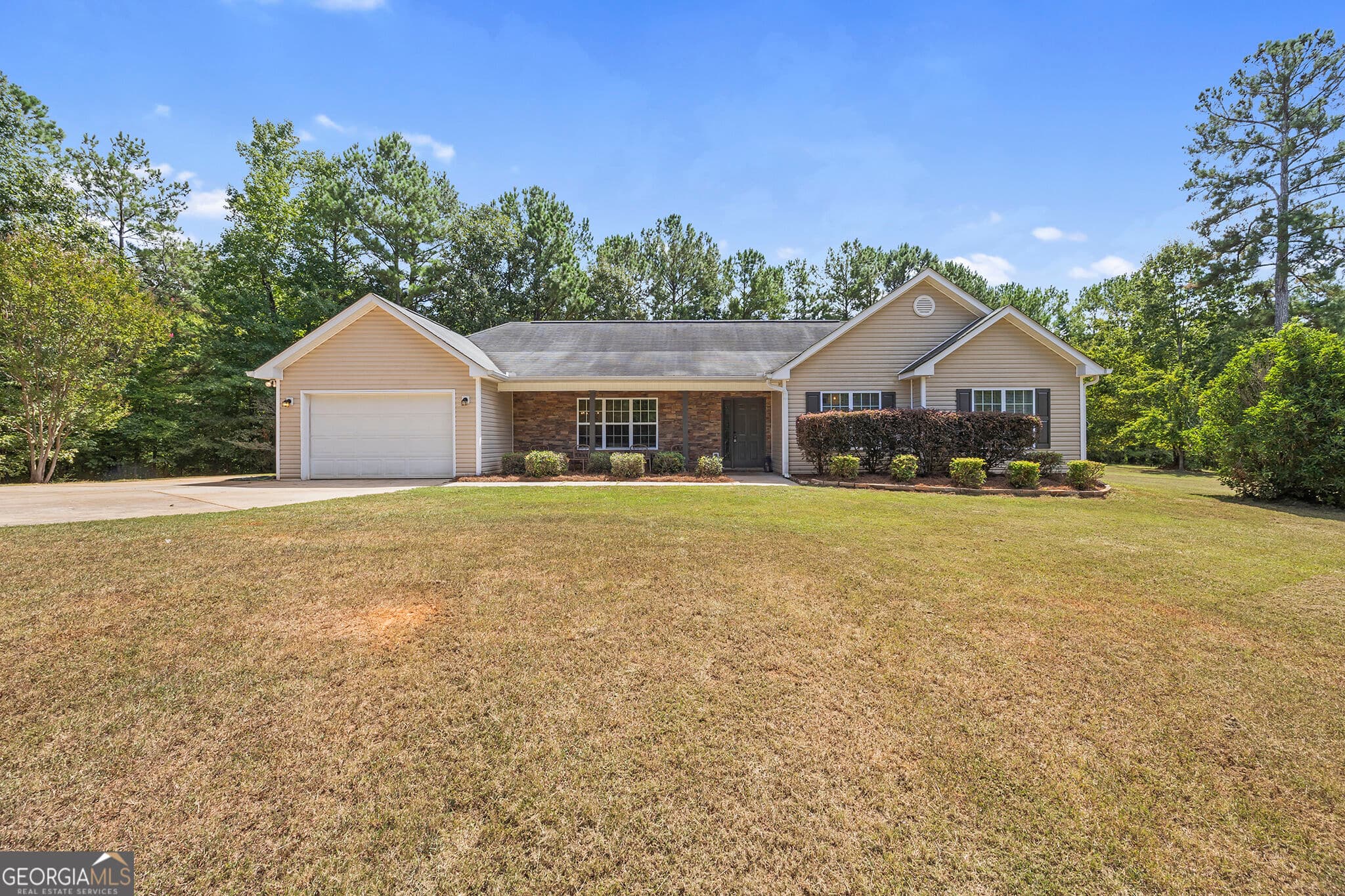3 bedroom, 2 bathroom, 1,474 sq ft single family residence for sale at 30 Watson Road, Forsyth, GA 31029 — photo 1 of 24