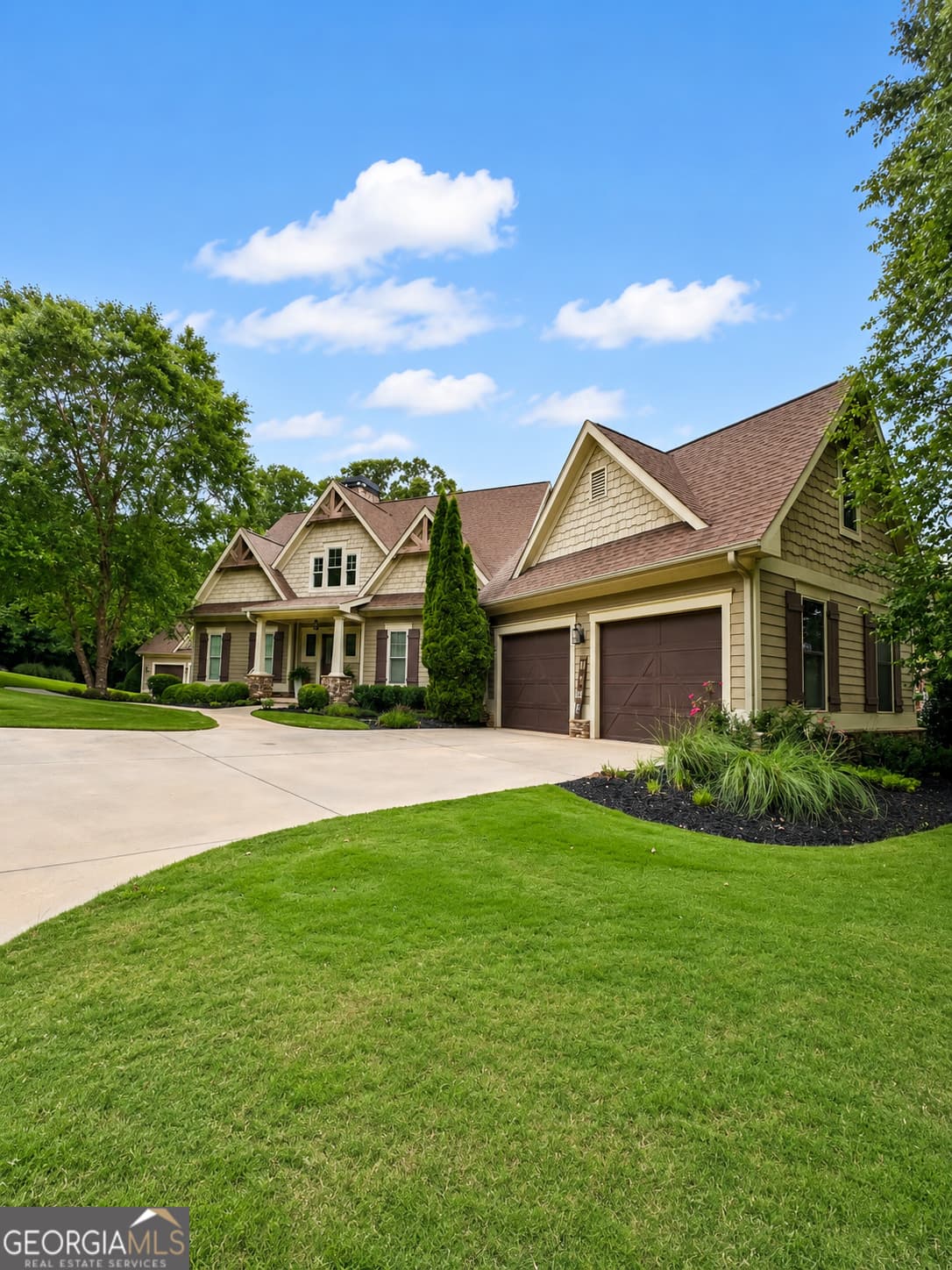4 bedroom, 4.5 bathroom, 3,882 sq ft single family residence for sale at 63 Timber Ridge Drive, Toccoa, GA 30577 — photo 2
