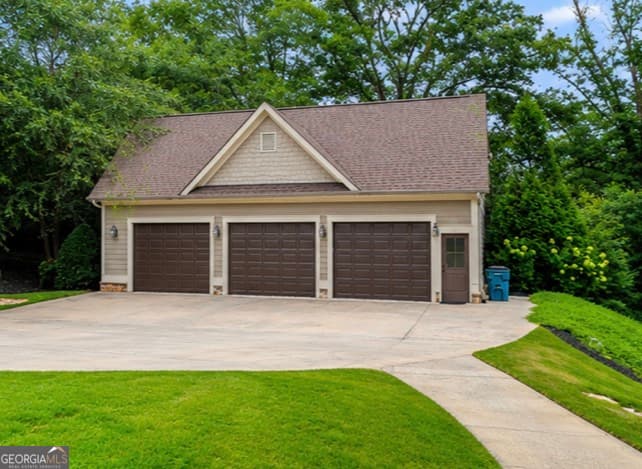 4 bedroom, 4.5 bathroom, 3,882 sq ft single family residence for sale at 63 Timber Ridge Drive, Toccoa, GA 30577 — photo 6