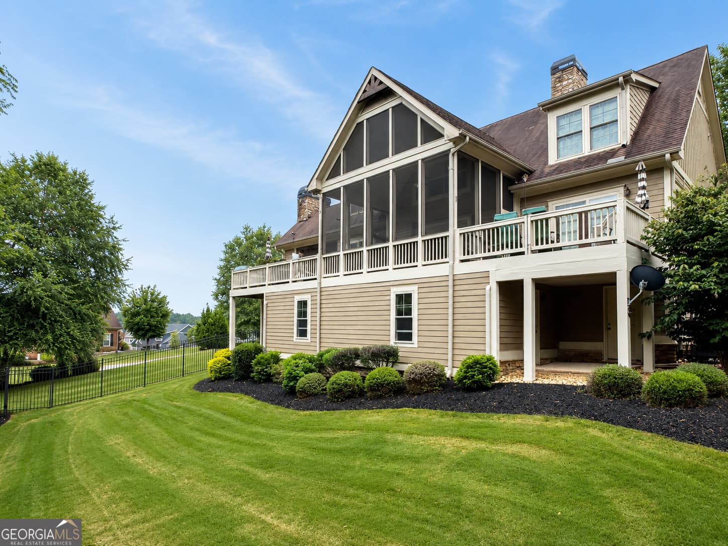 4 bedroom, 4.5 bathroom, 3,882 sq ft single family residence for sale at 63 Timber Ridge Drive, Toccoa, GA 30577 — photo 5