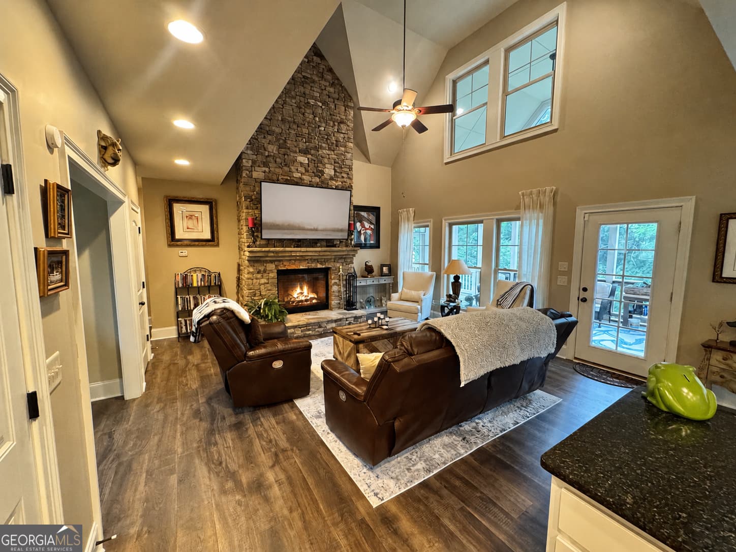 4 bedroom, 4.5 bathroom, 3,882 sq ft single family residence for sale at 63 Timber Ridge Drive, Toccoa, GA 30577 — photo 9