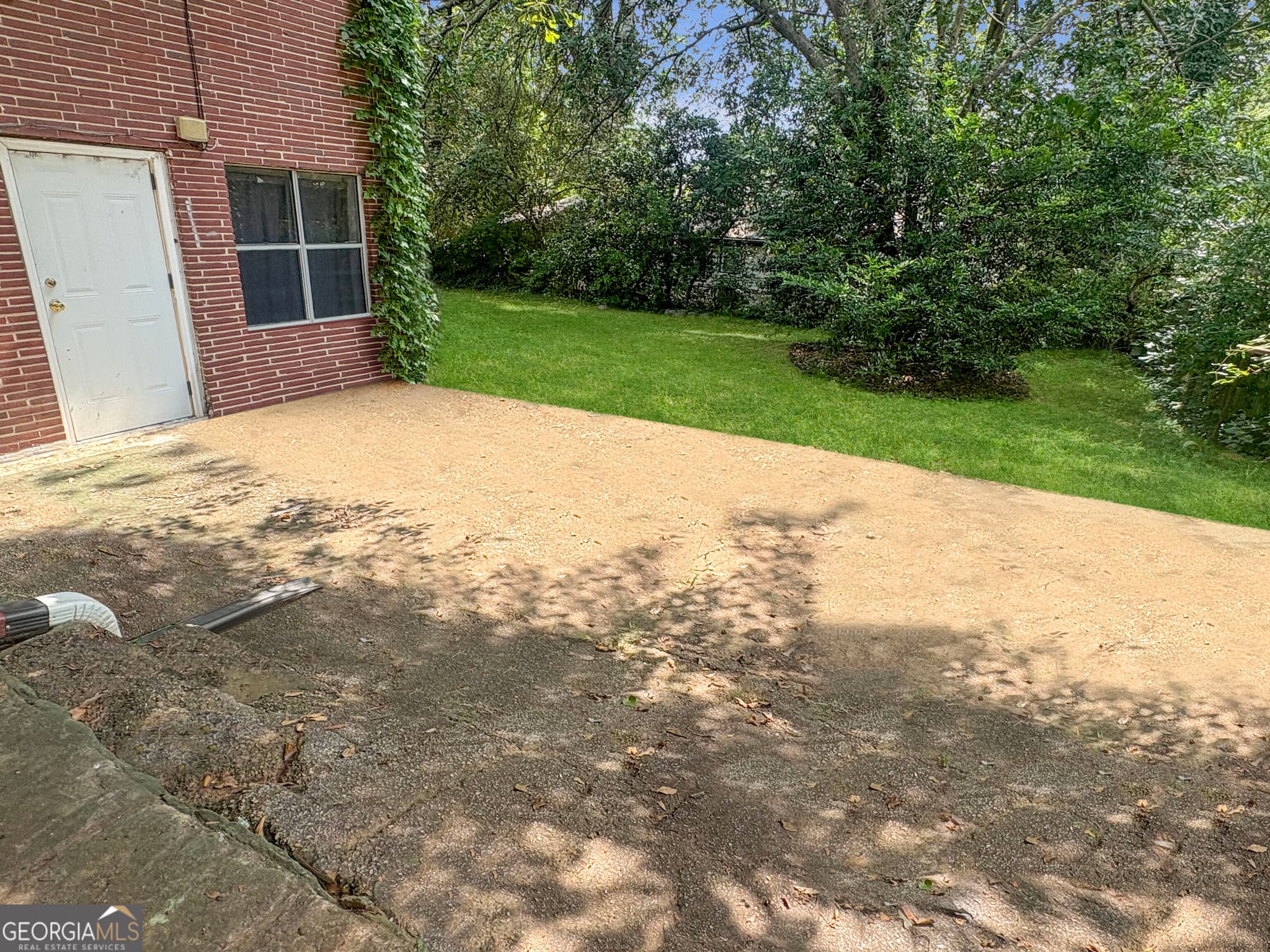 5 bedroom, 2 bathroom single family residence for sale at 1957 Valencia Road, Decatur, GA 30032 — photo 3