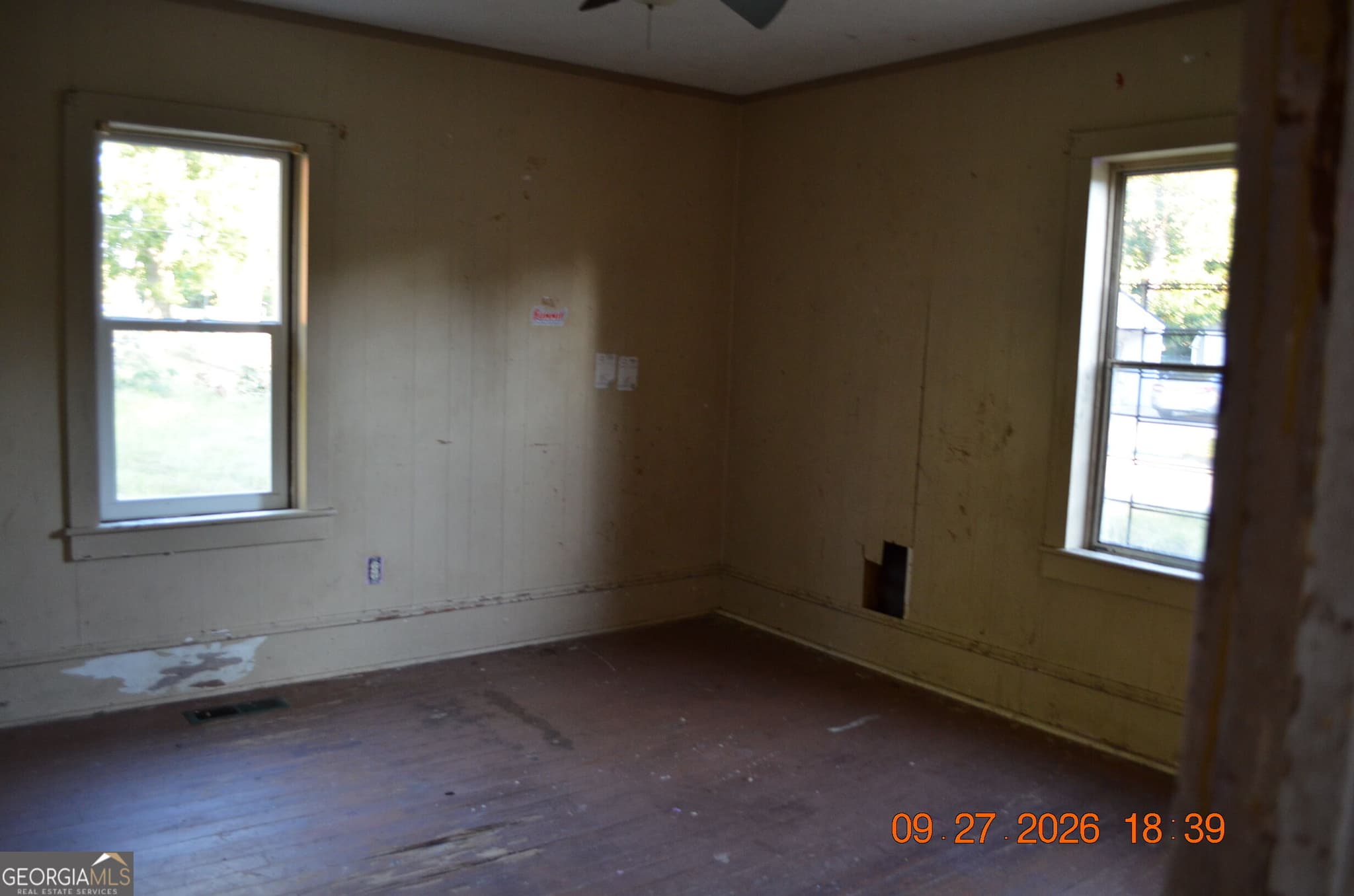 2 bedroom, 1 bathroom, 924 sq ft single family residence for sale at 142 S Main Street, Milledgeville, GA 31061 — photo 6