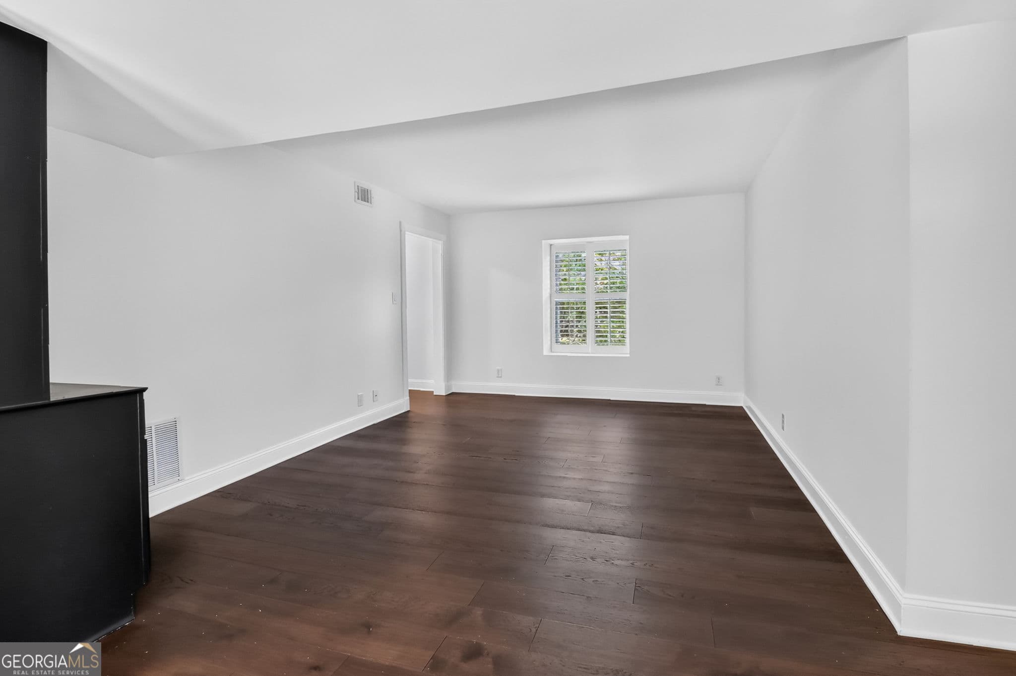 3 bedroom, 2 bathroom, 1,650 sq ft townhouse for sale at 1261 Lavista Road F-2, Atlanta, GA 30324 — photo 6