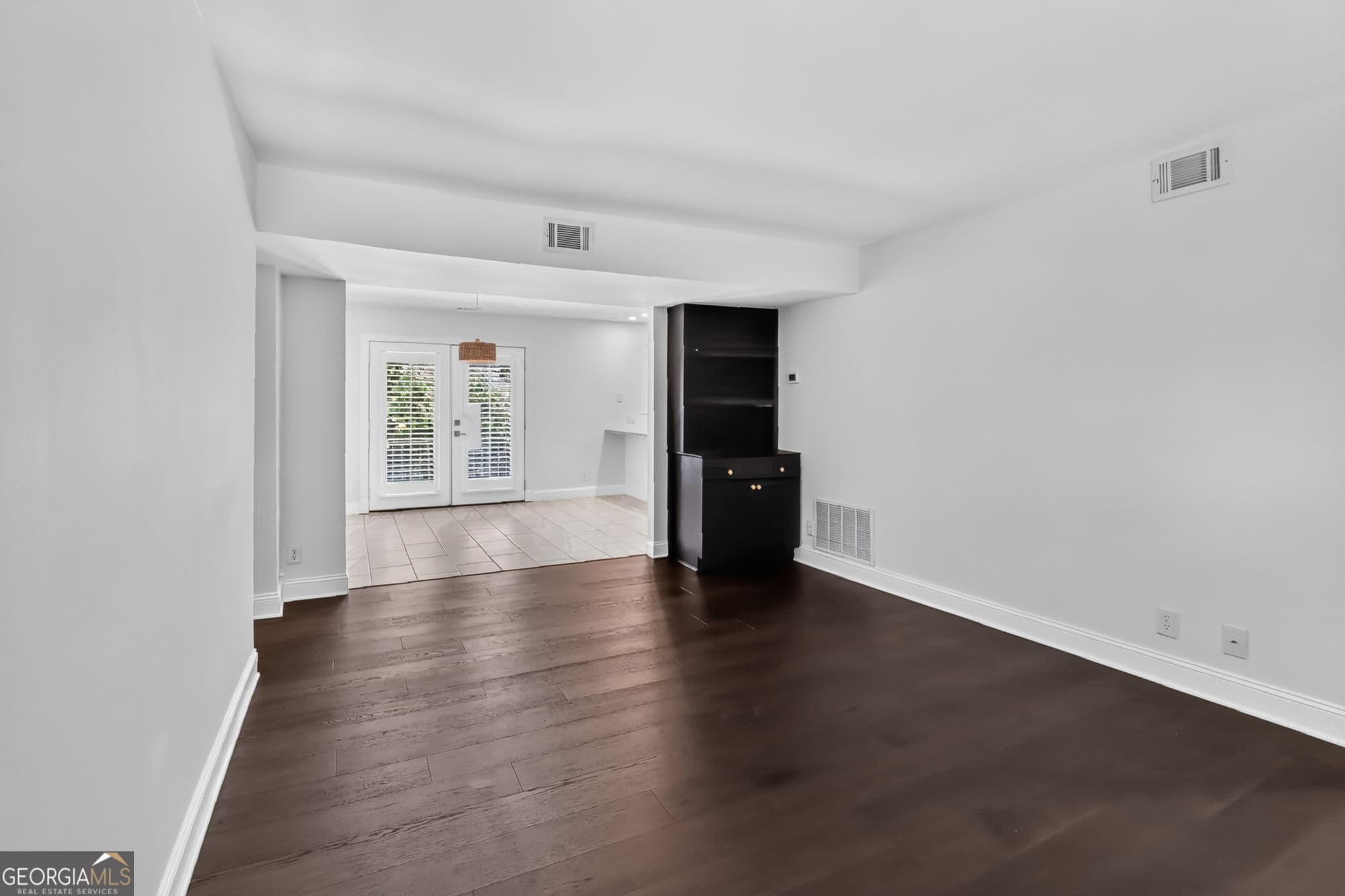 3 bedroom, 2 bathroom, 1,650 sq ft townhouse for sale at 1261 Lavista Road F-2, Atlanta, GA 30324 — photo 5