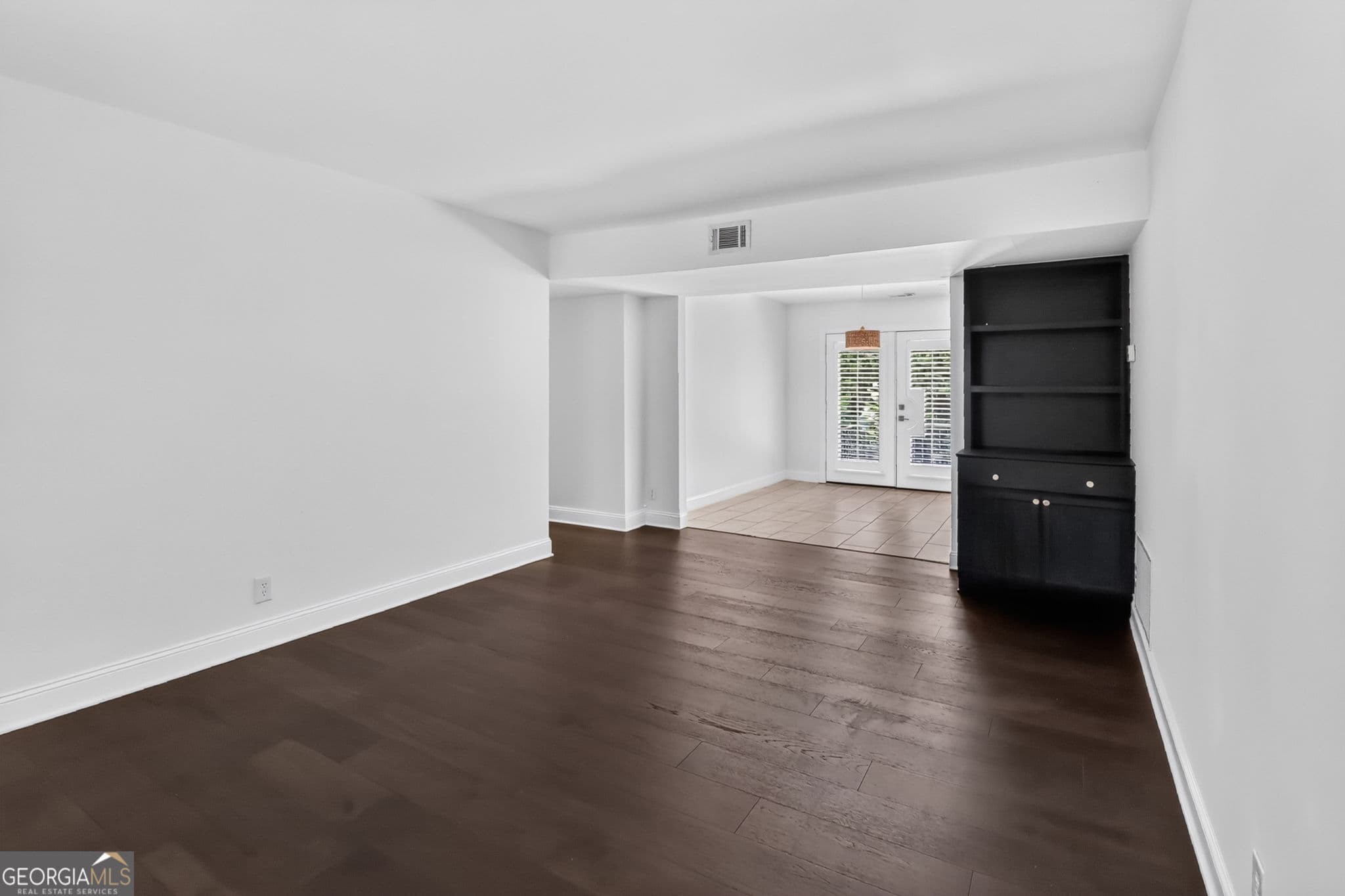 3 bedroom, 2 bathroom, 1,650 sq ft townhouse for sale at 1261 Lavista Road F-2, Atlanta, GA 30324 — photo 4