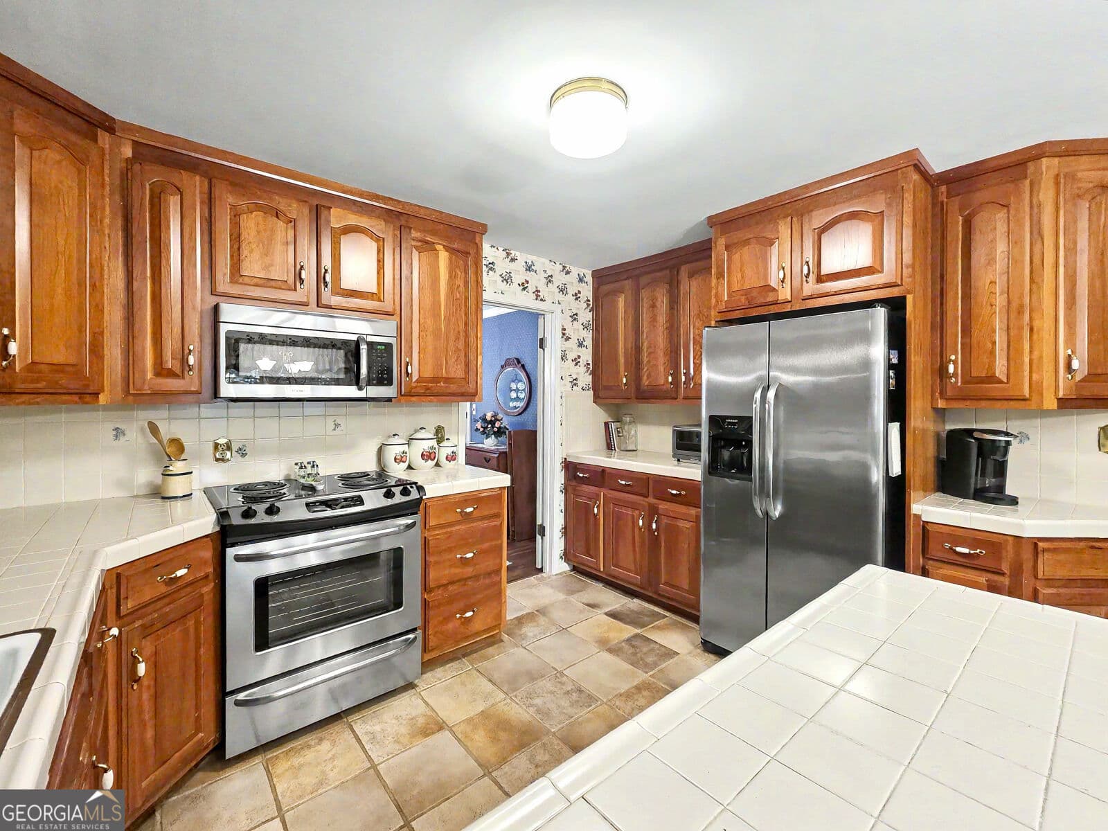 4 bedroom, 3.5 bathroom, 2,584 sq ft single family residence for sale at 3479 Castleridge Drive, Tucker, GA 30084 — photo 6