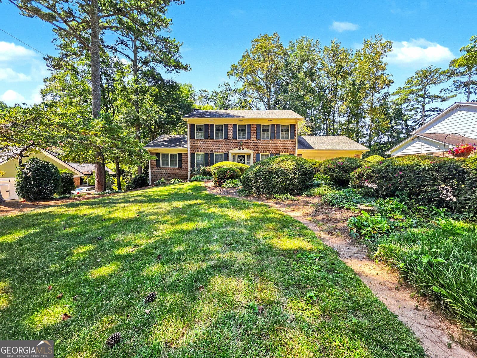 4 bedroom, 3.5 bathroom, 2,584 sq ft single family residence for sale at 3479 Castleridge Drive, Tucker, GA 30084