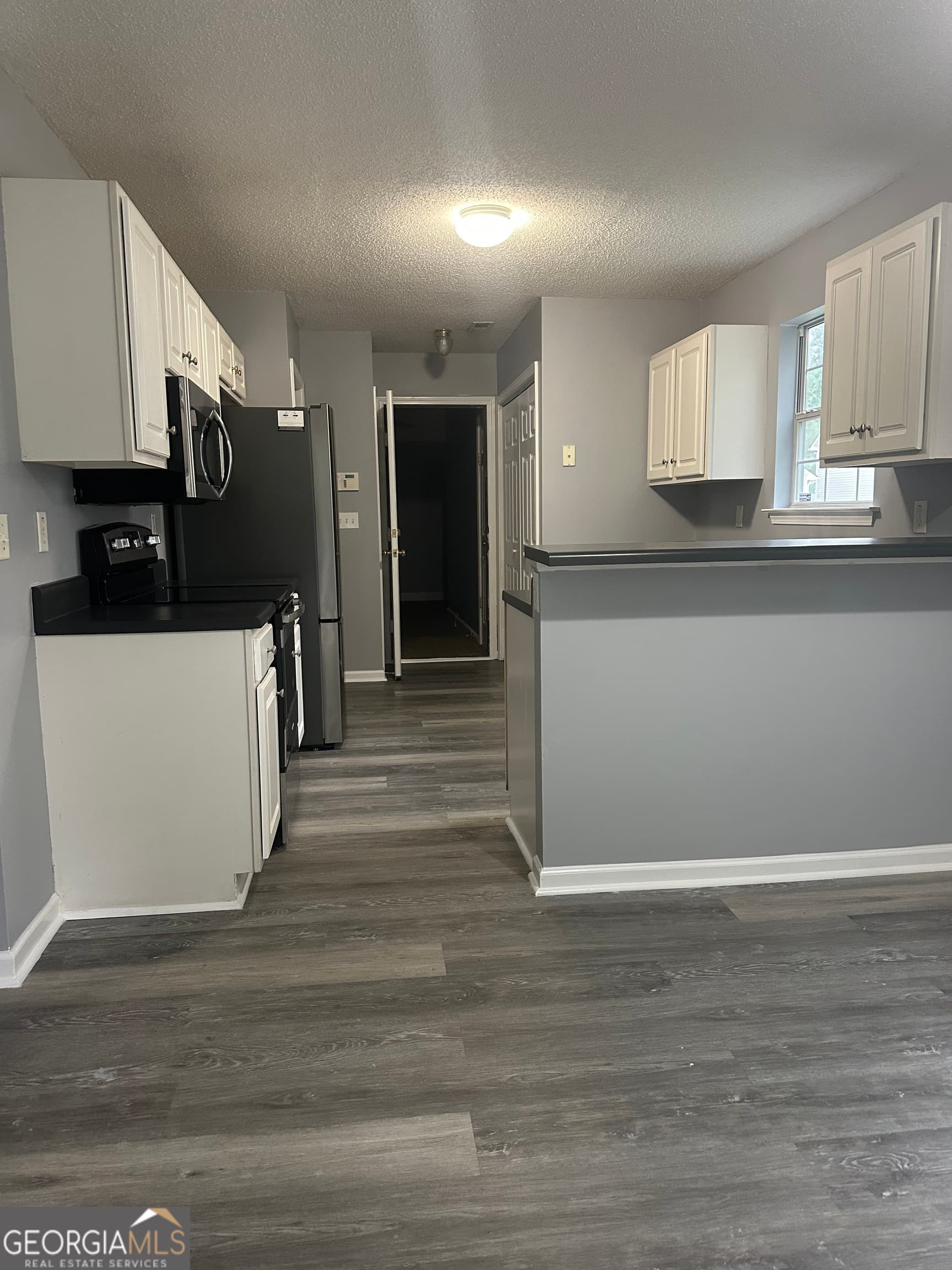 3 bedroom, 2 bathroom, 2,200 sq ft single family residence for rent at 1630 Isleworth Circle, Atlanta, GA 30349 for $2,150 a month — photo 7