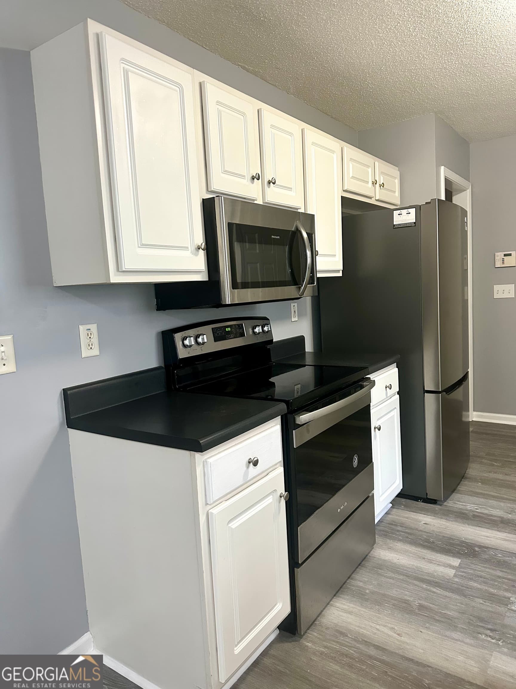 3 bedroom, 2 bathroom, 2,200 sq ft single family residence for rent at 1630 Isleworth Circle, Atlanta, GA 30349 for $2,150 a month — photo 10
