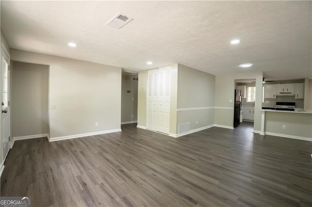 4 bedroom, 3 bathroom, 1,272 sq ft single family residence for sale at 1995 Northerly Way, Stone Mountain, GA 30088 — photo 7