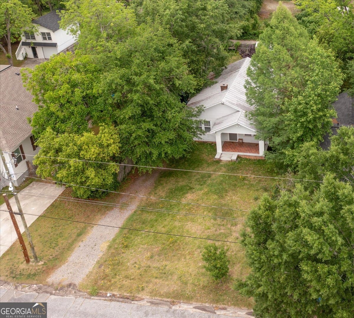 2 bedroom, 1 bathroom, 1,401 sq ft single family residence for sale at 1823 Starnes Street, Augusta, GA 30904 — photo 2