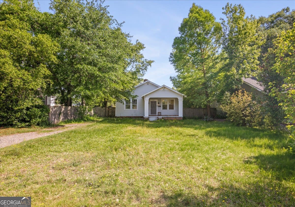 2 bedroom, 1 bathroom, 1,401 sq ft single family residence for sale at 1823 Starnes Street, Augusta, GA 30904 — photo 7