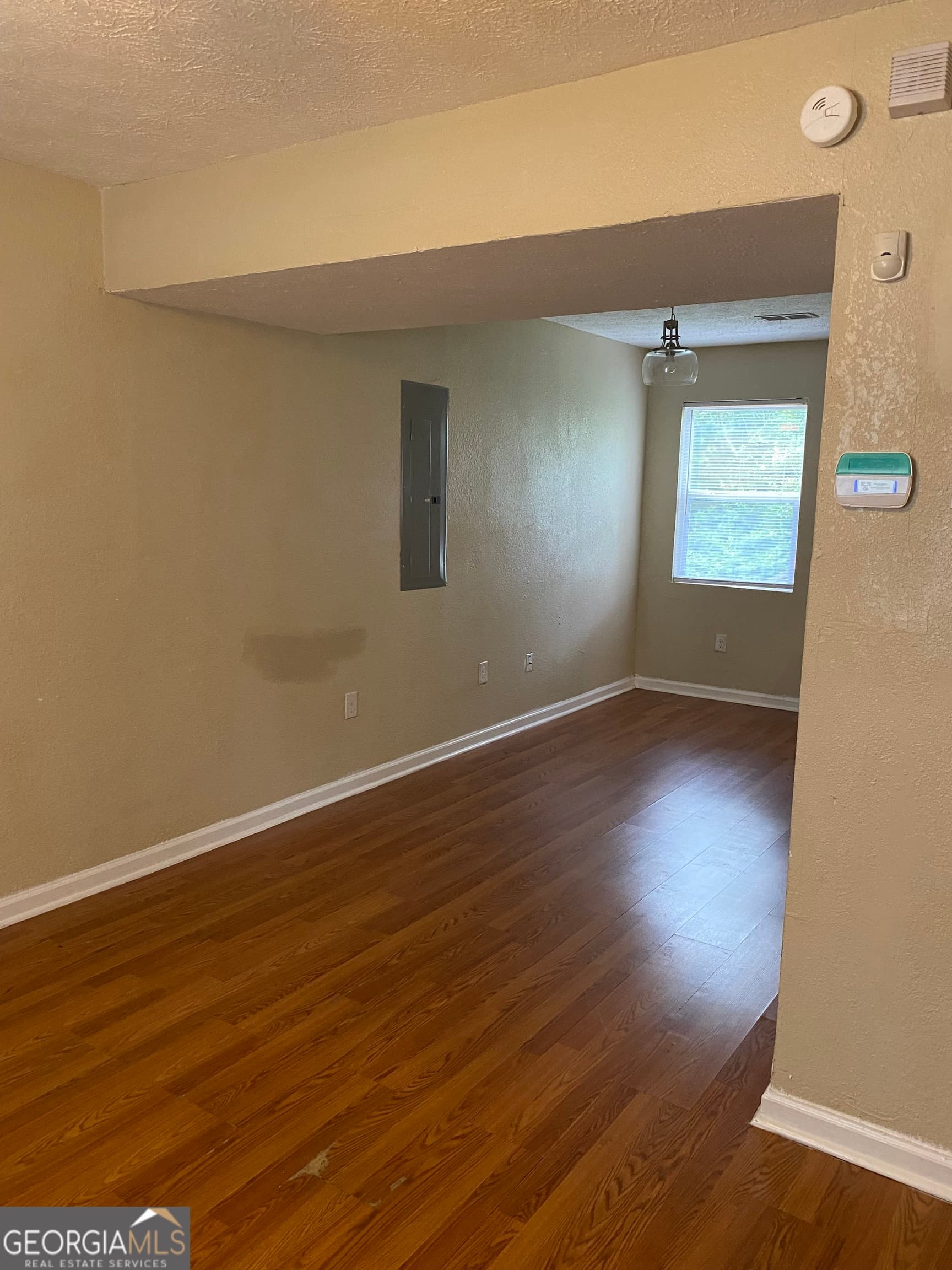 2 bedroom, 1.5 bathroom, 1,820 sq ft townhouse for sale at 3720 Case Street, Macon, GA 31204 — photo 2