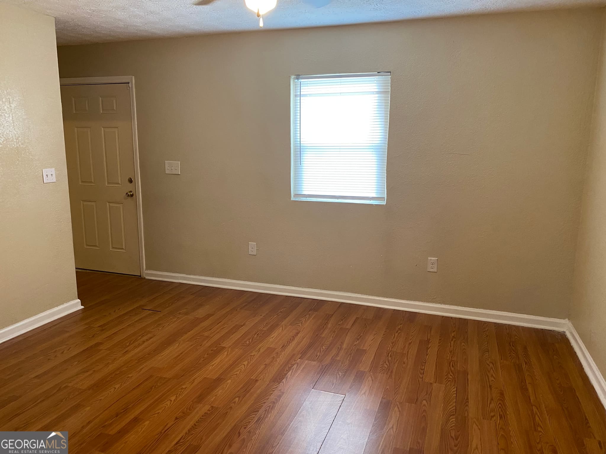 2 bedroom, 1.5 bathroom, 1,820 sq ft townhouse for sale at 3720 Case Street, Macon, GA 31204 — photo 3