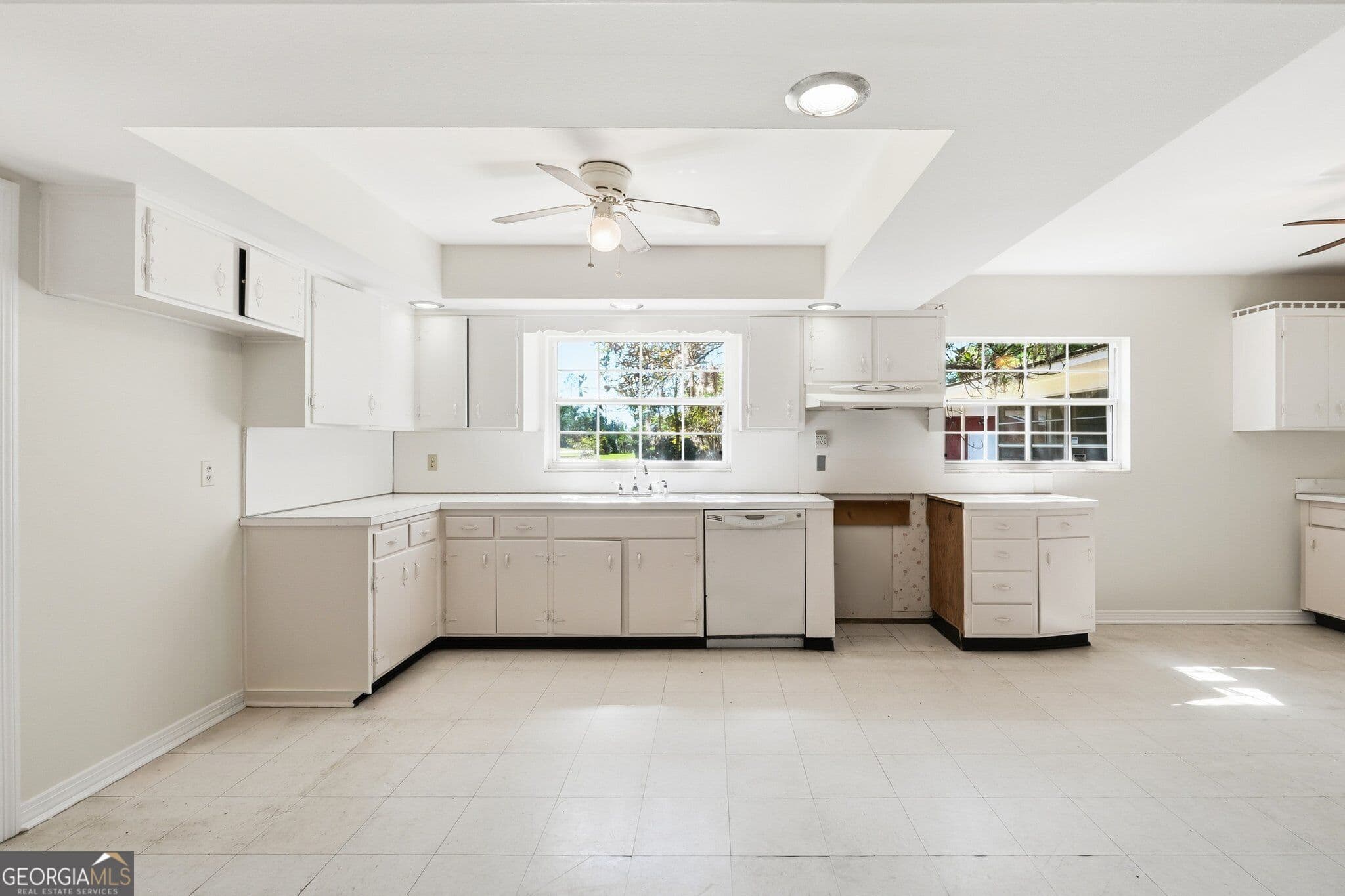 4 bedroom, 3 bathroom, 3,129 sq ft single family residence for sale at 35453 Okefenokee Drive, Folkston, GA 31537 — photo 7