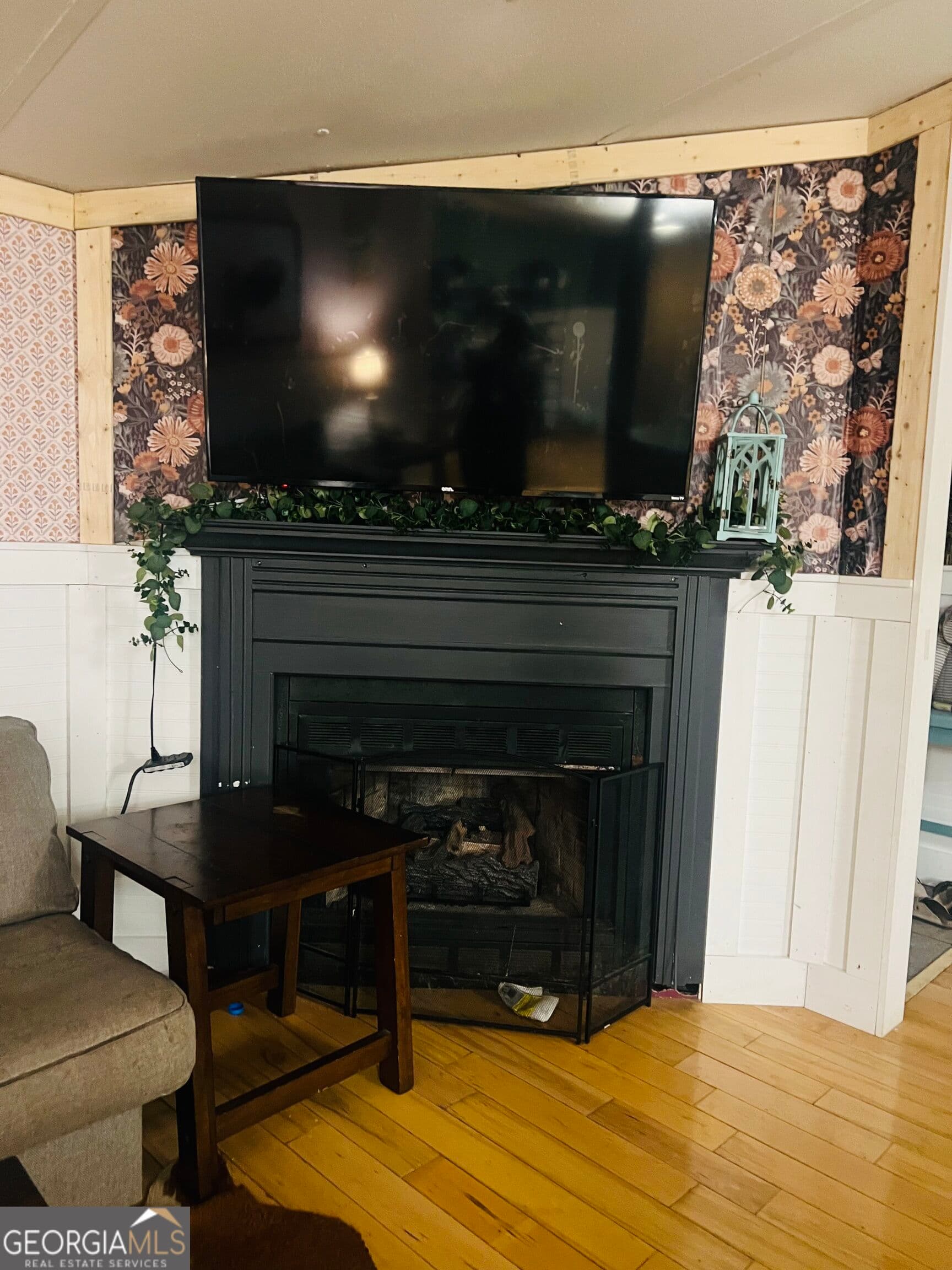 3 bedroom, 2 bathroom single family residence for sale at 282 Friendly Lane, Mccaysville, GA 30555 — photo 3
