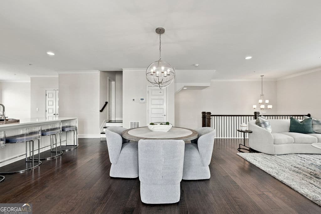 4 bedroom, 4 bathroom, 3,714 sq ft townhouse for sale at 2201 Croston Lane, Smyrna, GA 30080 — photo 8