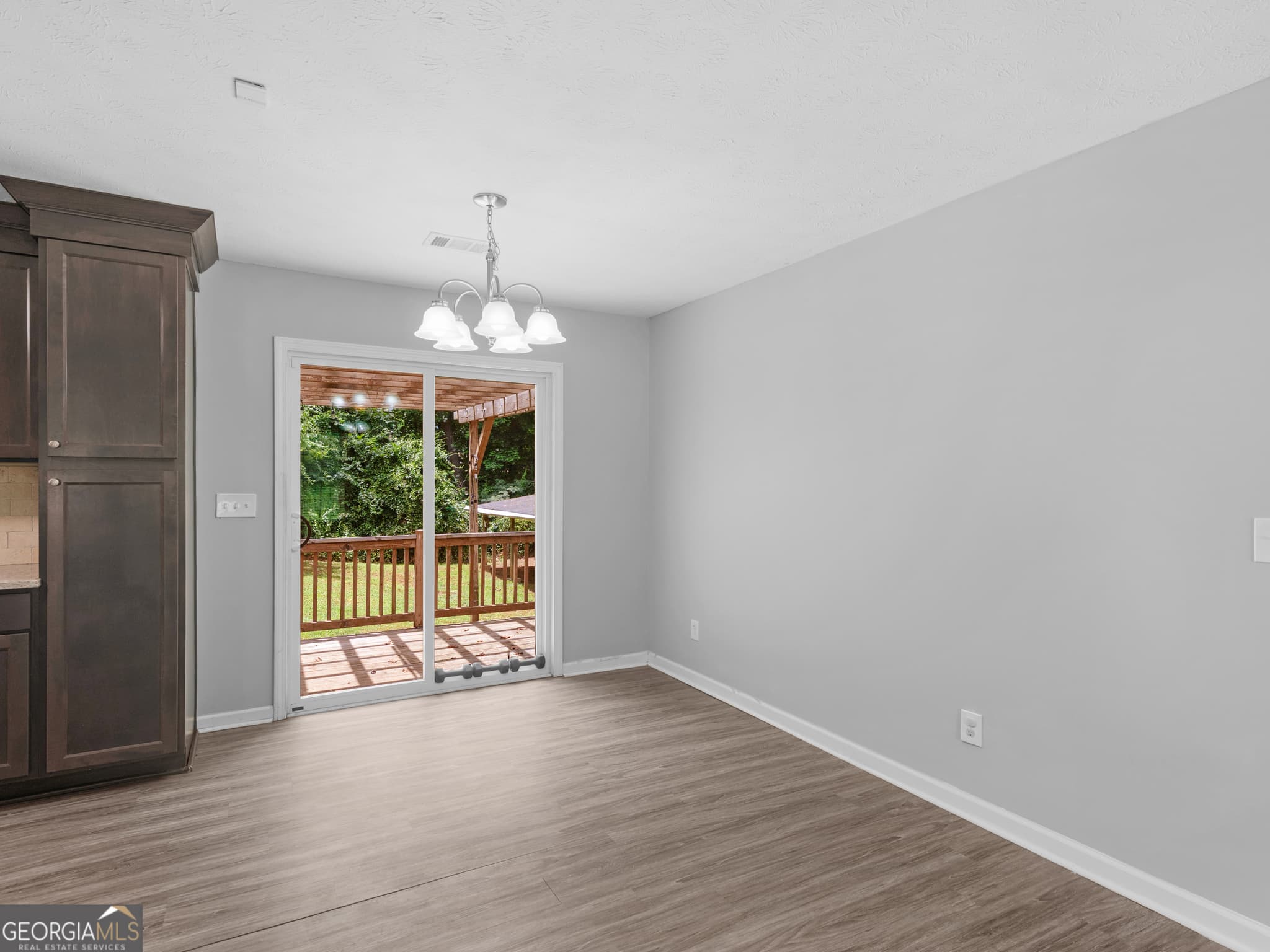 3 bedroom, 2 bathroom, 1,476 sq ft single family residence for sale at 122 Springwood Valley Road, Stockbridge, GA 30281 — photo 6