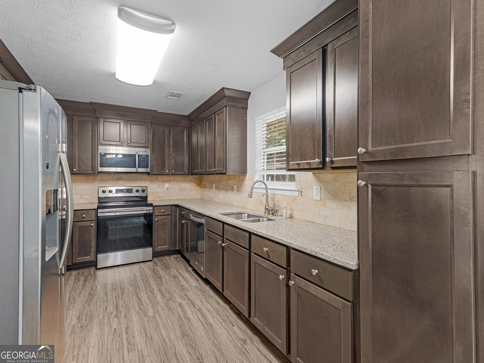 3 bedroom, 2 bathroom, 1,476 sq ft single family residence for sale at 122 Springwood Valley Road, Stockbridge, GA 30281 — photo 9