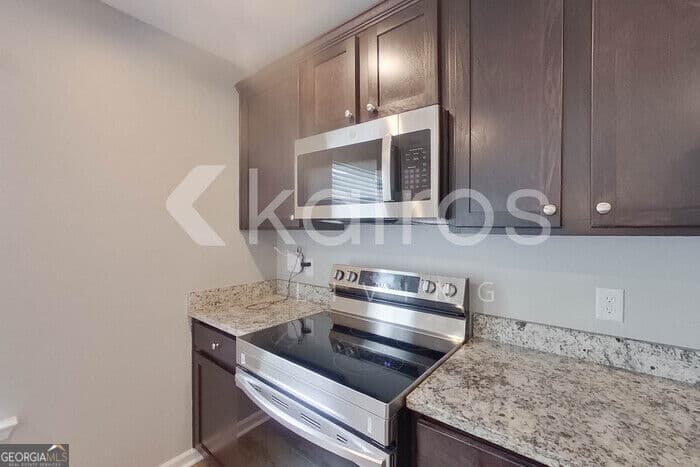 4 bedroom, 2.5 bathroom, 2,127 sq ft single family residence for rent at 109 Saint Matthew Way, Springfield, GA 31329 for $2,295 a month — photo 6