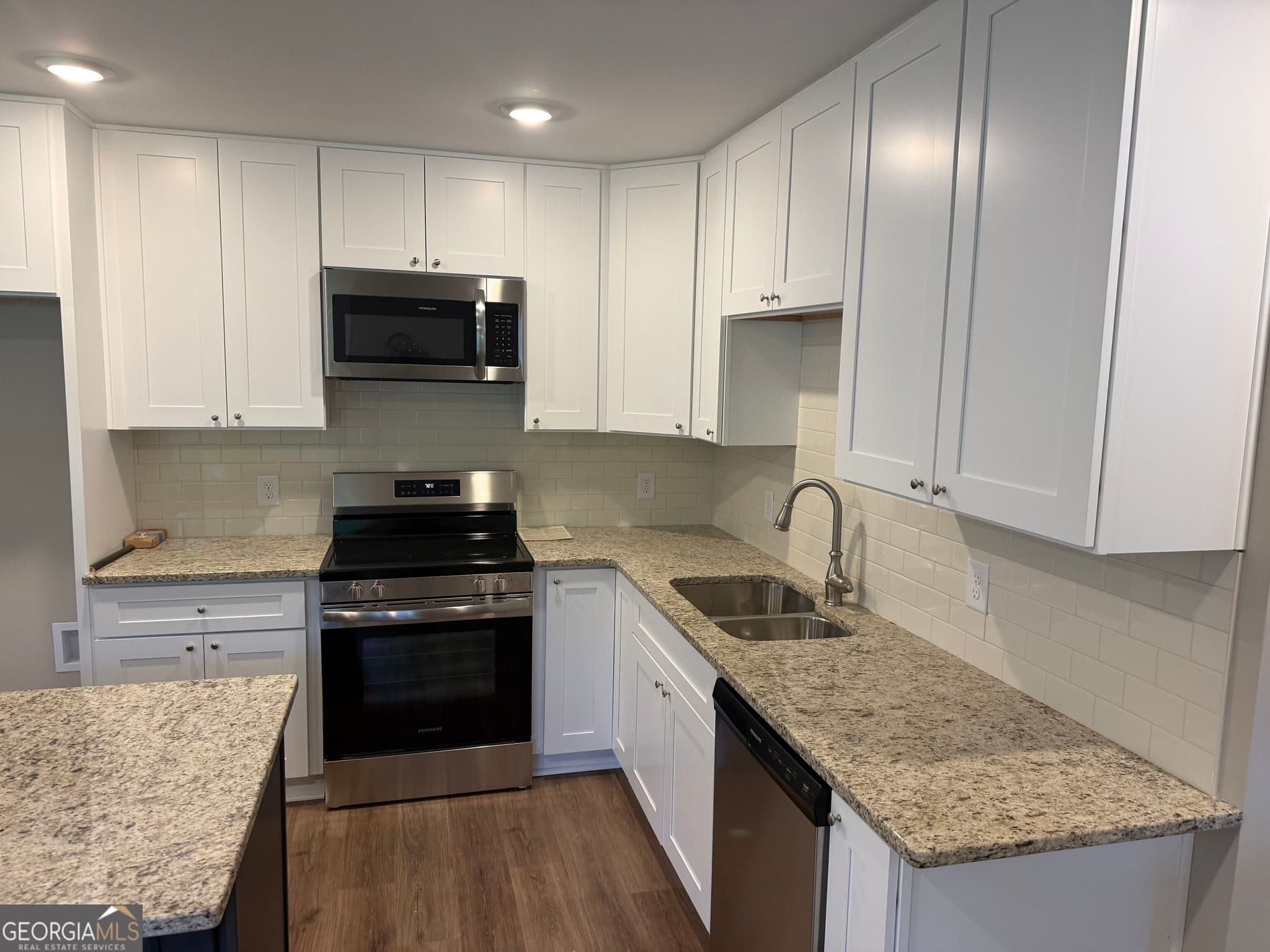 3 bedroom, 2 bathroom, 1,229 sq ft single family residence for sale at 1108 7th Street, West Point, GA 31833 — photo 3