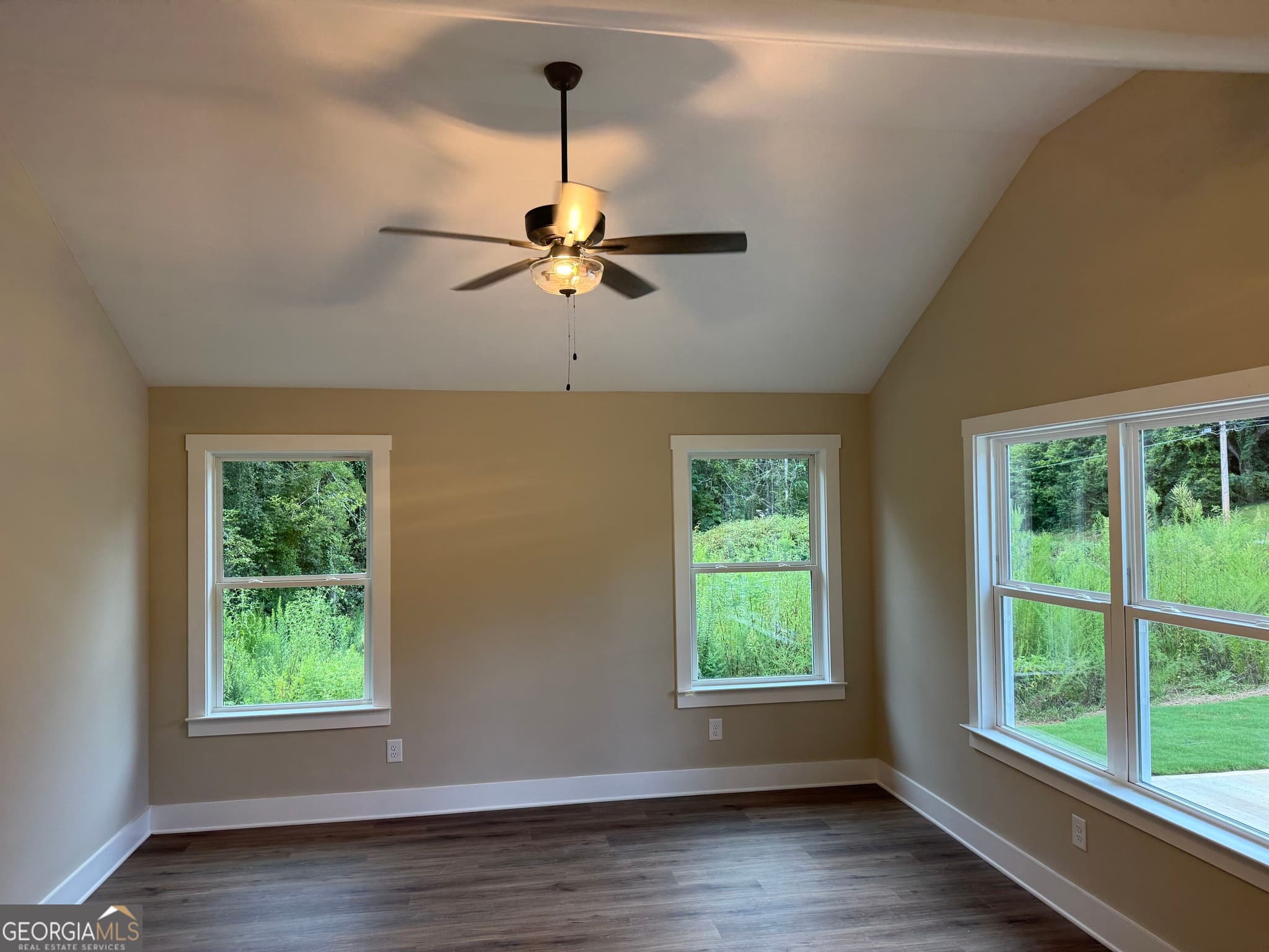 3 bedroom, 2 bathroom, 1,229 sq ft single family residence for sale at 1108 7th Street, West Point, GA 31833 — photo 4