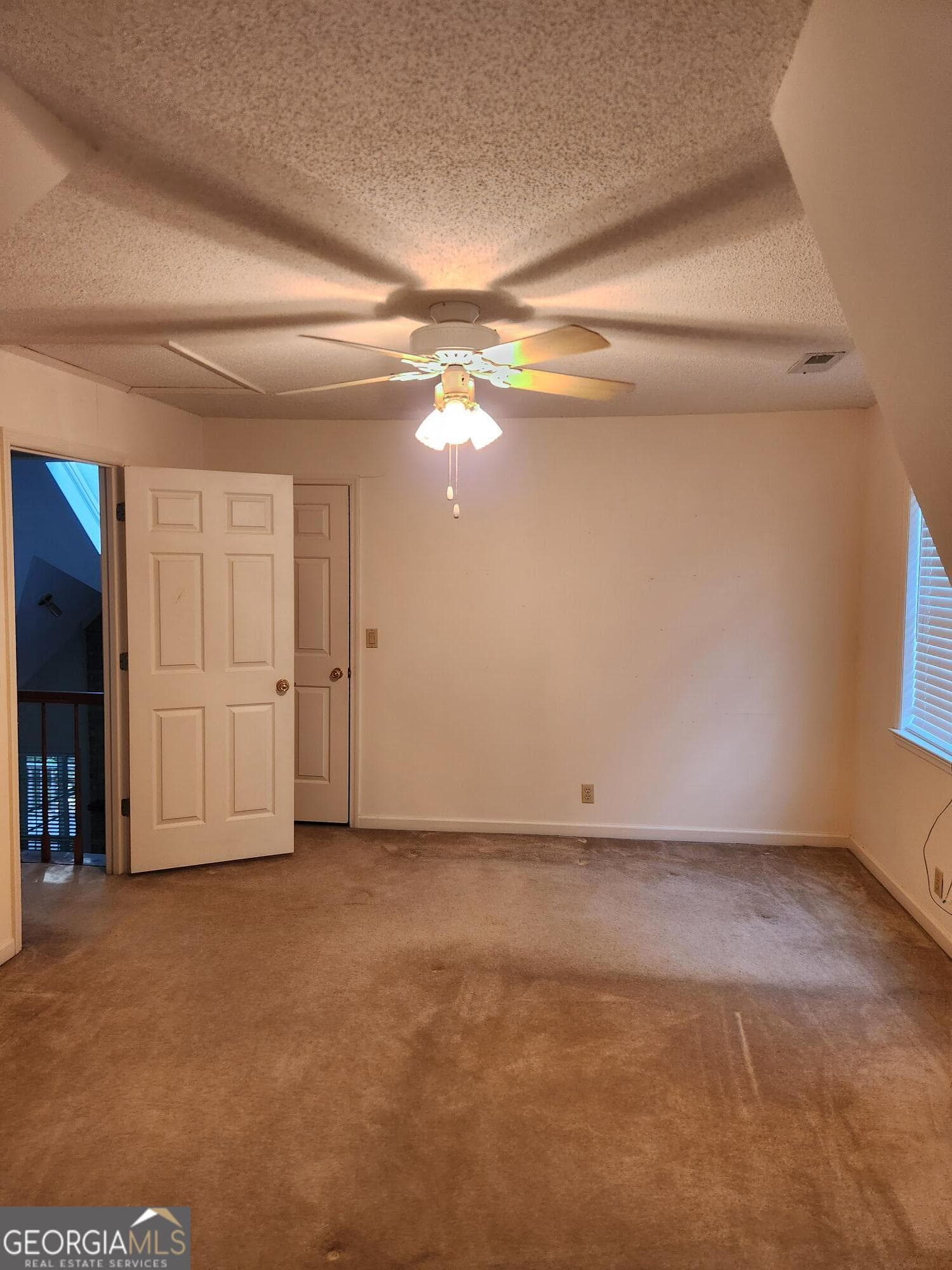 3 bedroom, 2.5 bathroom, 2,815 sq ft single family residence for sale at 415 Highway 151, Lafayette, GA 30728 — photo 5