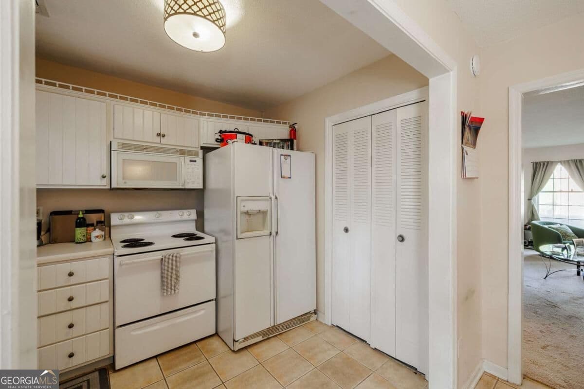 2 bedroom, 1.5 bathroom, 1,088 sq ft condominium for sale at 315 Georgetown Drive, Athens, GA 30605 — photo 10