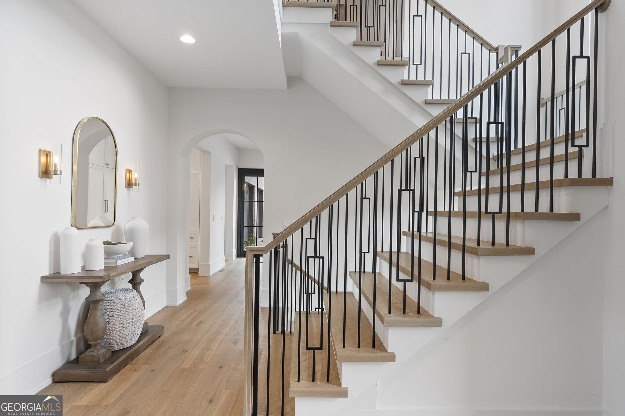 6 bedroom, 7 bathroom, 8,000 sq ft single family residence for sale at 1022 Lyndon Lane, Milton, GA 30004 — photo 6