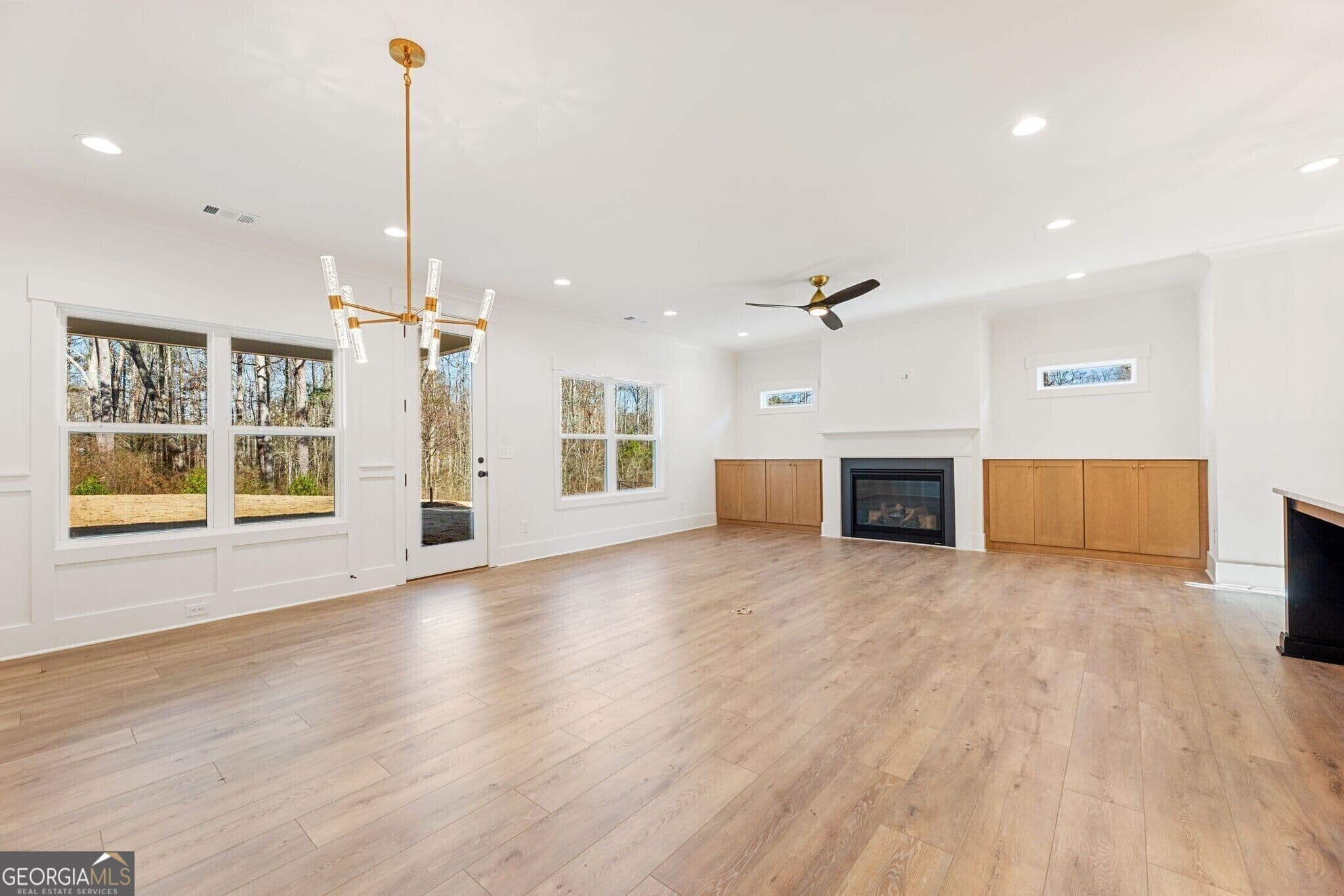 4 bedroom, 3.5 bathroom, 2,699 sq ft single family residence for sale at 3420 Hillshire Drive, Cumming, GA 30028 — photo 5