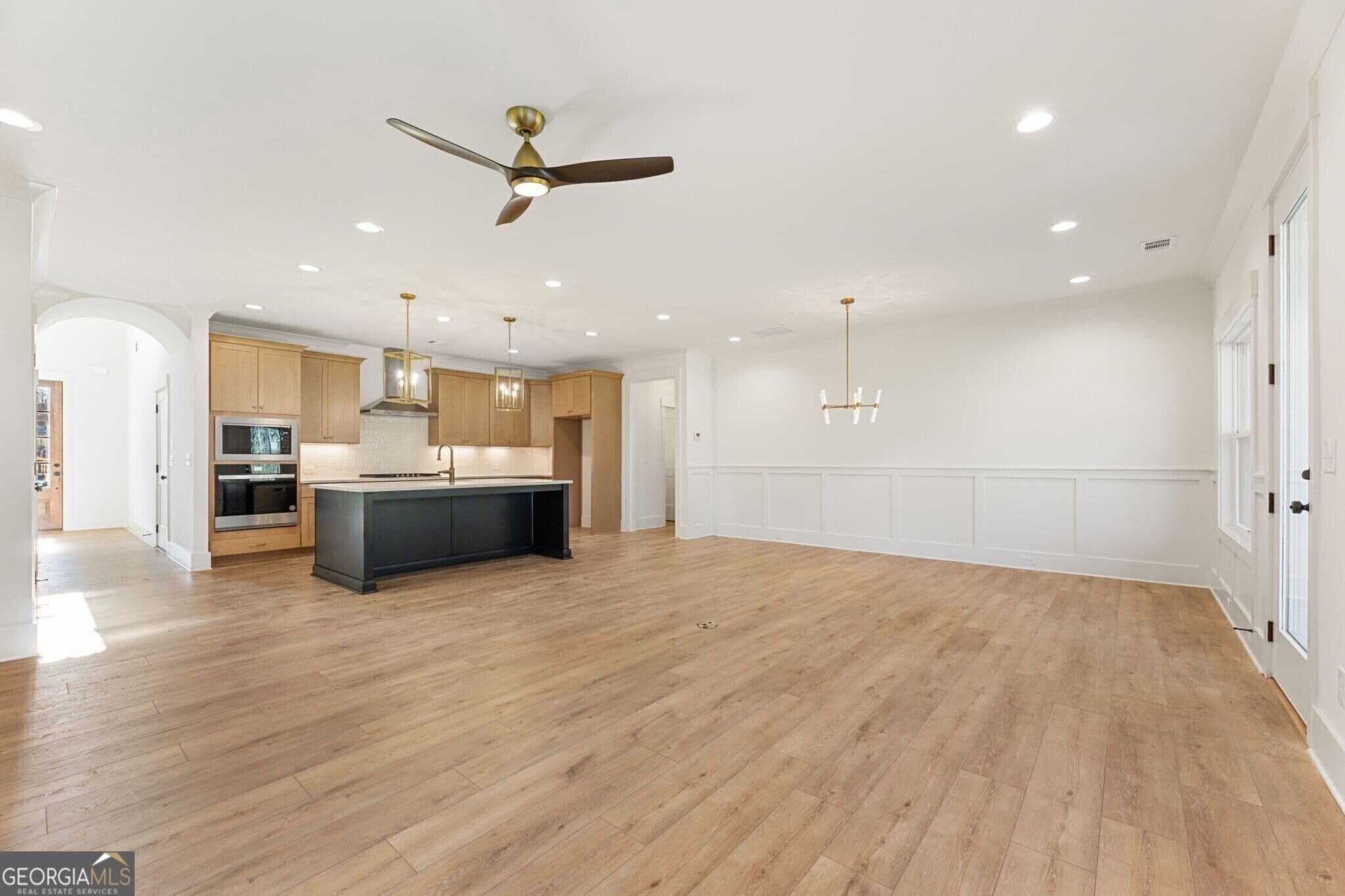 4 bedroom, 3.5 bathroom, 2,699 sq ft single family residence for sale at 3420 Hillshire Drive, Cumming, GA 30028 — photo 4