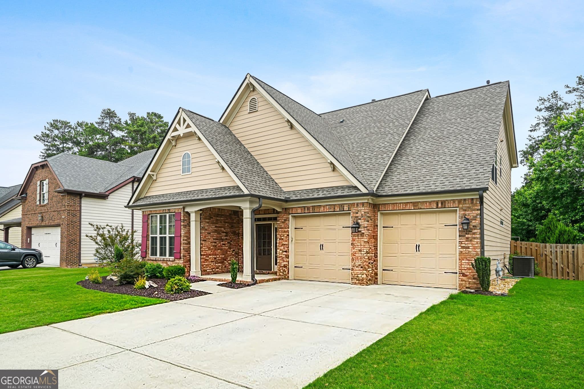 4 bedroom, 3 bathroom, 2,576 sq ft single family residence sold at 1333 Champion Run Drive, Dacula, GA 30019